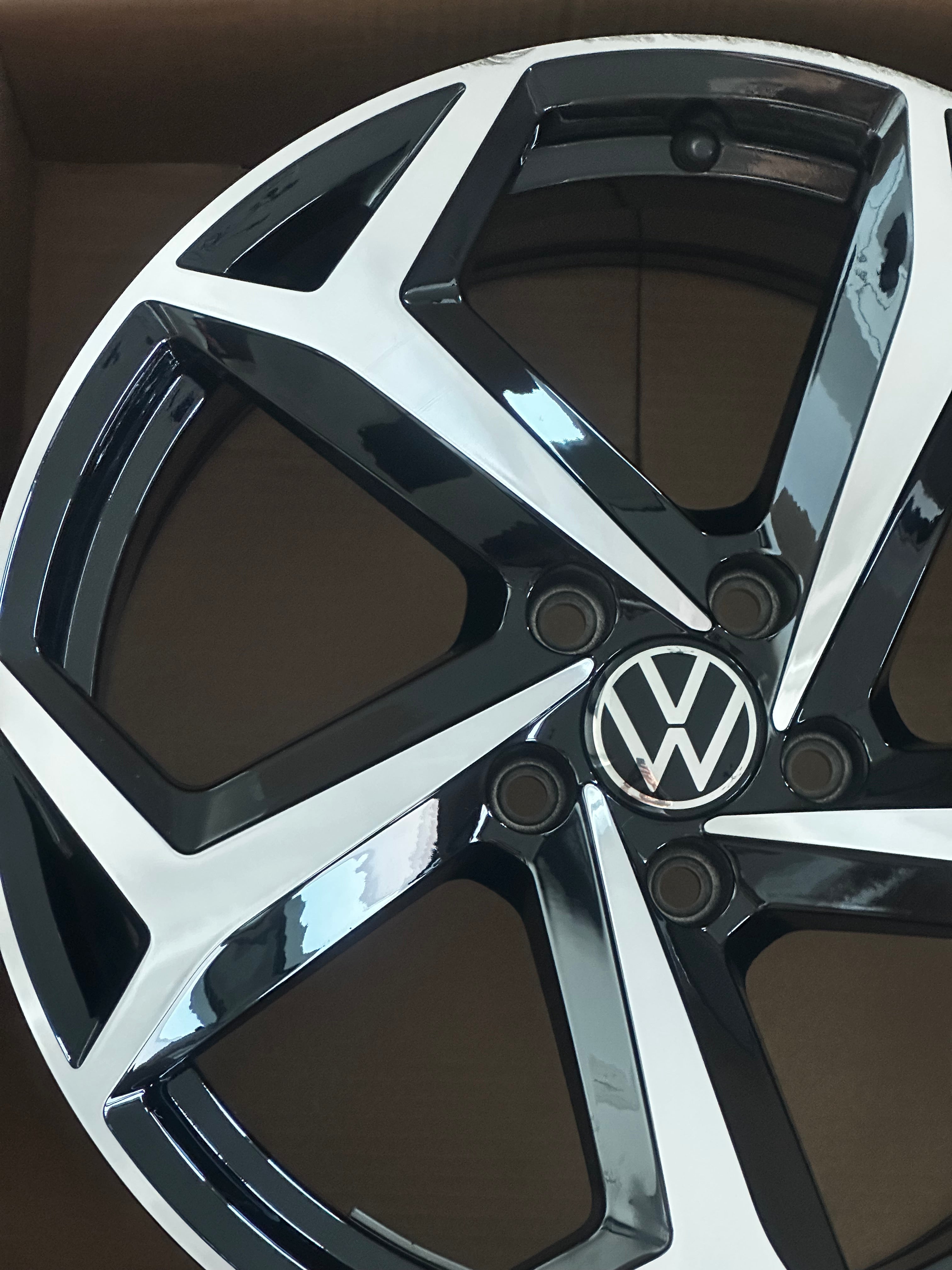 3G0601025BG VW Passat B8 Felge 18 Zoll Bonneville 8Jx18 ET44 Original