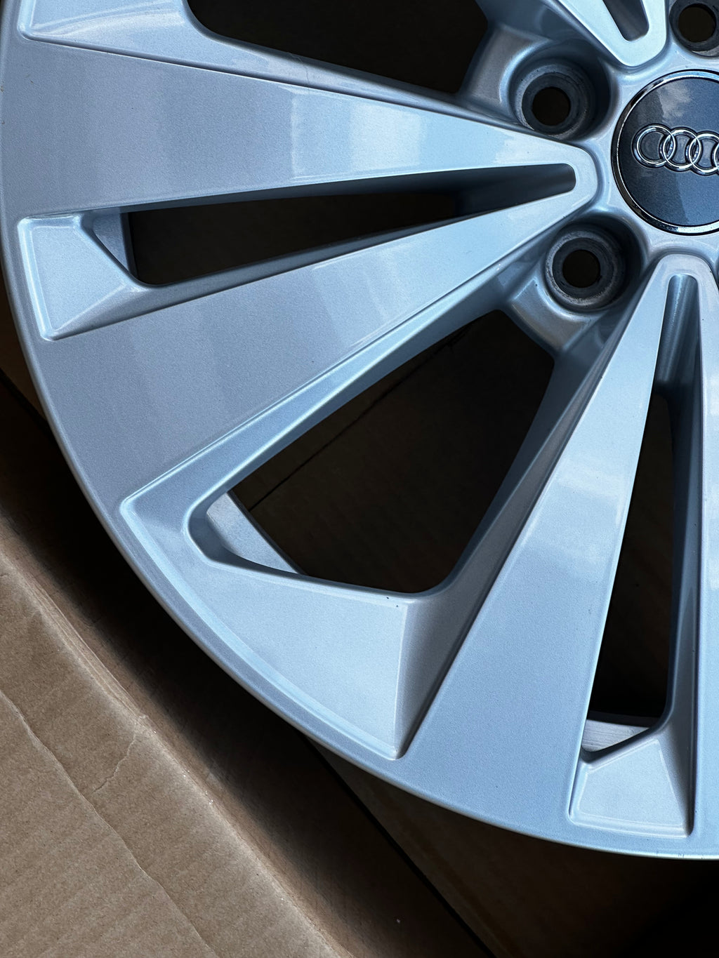 Audi Q8 Felge 4M8 601 025 19 Zoll Original Wheel 1X