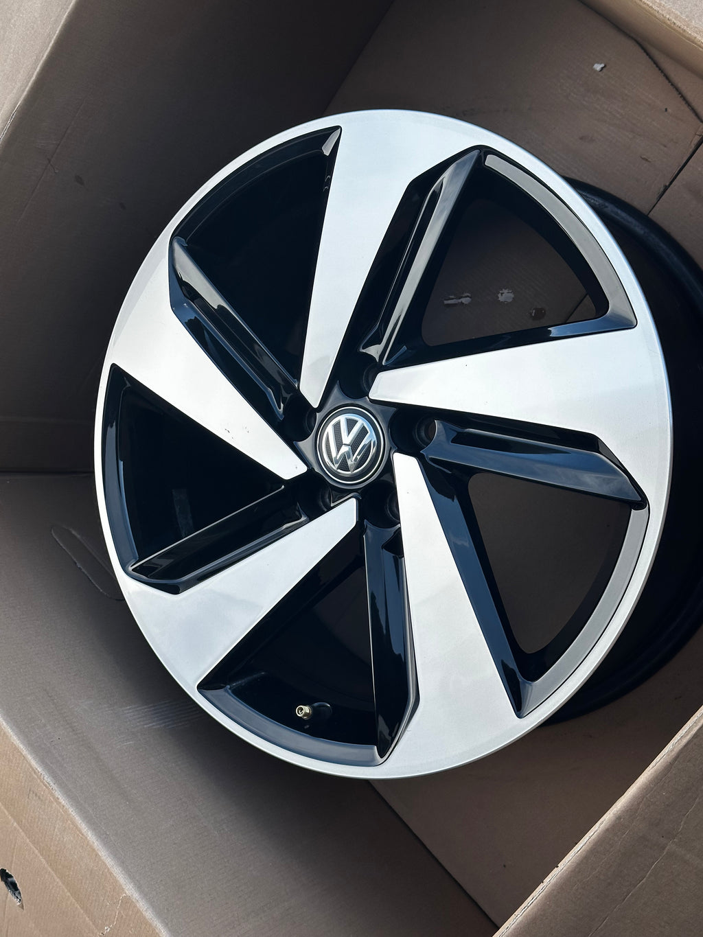 2G0601025AB Original VW Polo GTI Milton Keynes Alufelge 7,5Jx17 ET51 17 Zoll Einzelfelge