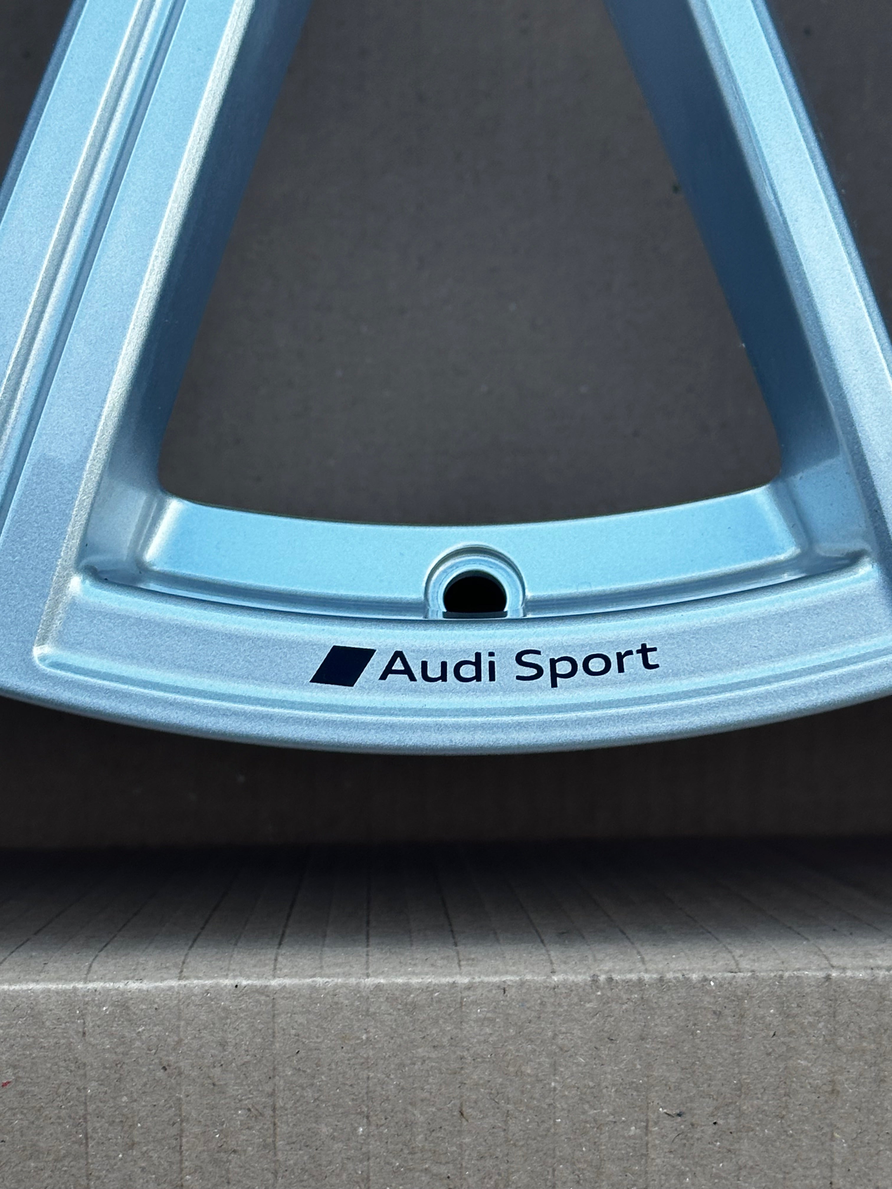 Audi RS6 RS7 C8 Original Felge 21 Zoll 4K0601025N 10,5J ET19