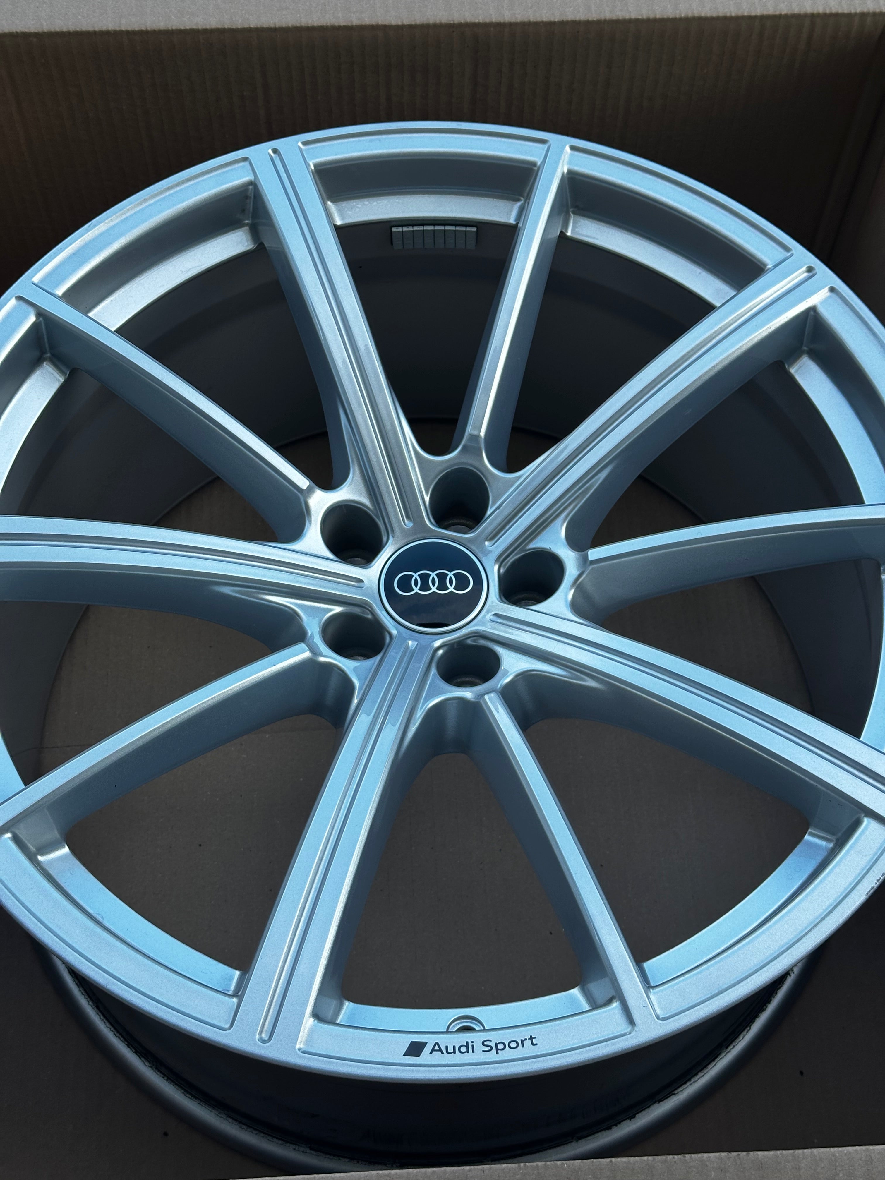 Audi RS6 RS7 C8 Original Felge 21 Zoll 4K0601025N 10,5J ET19