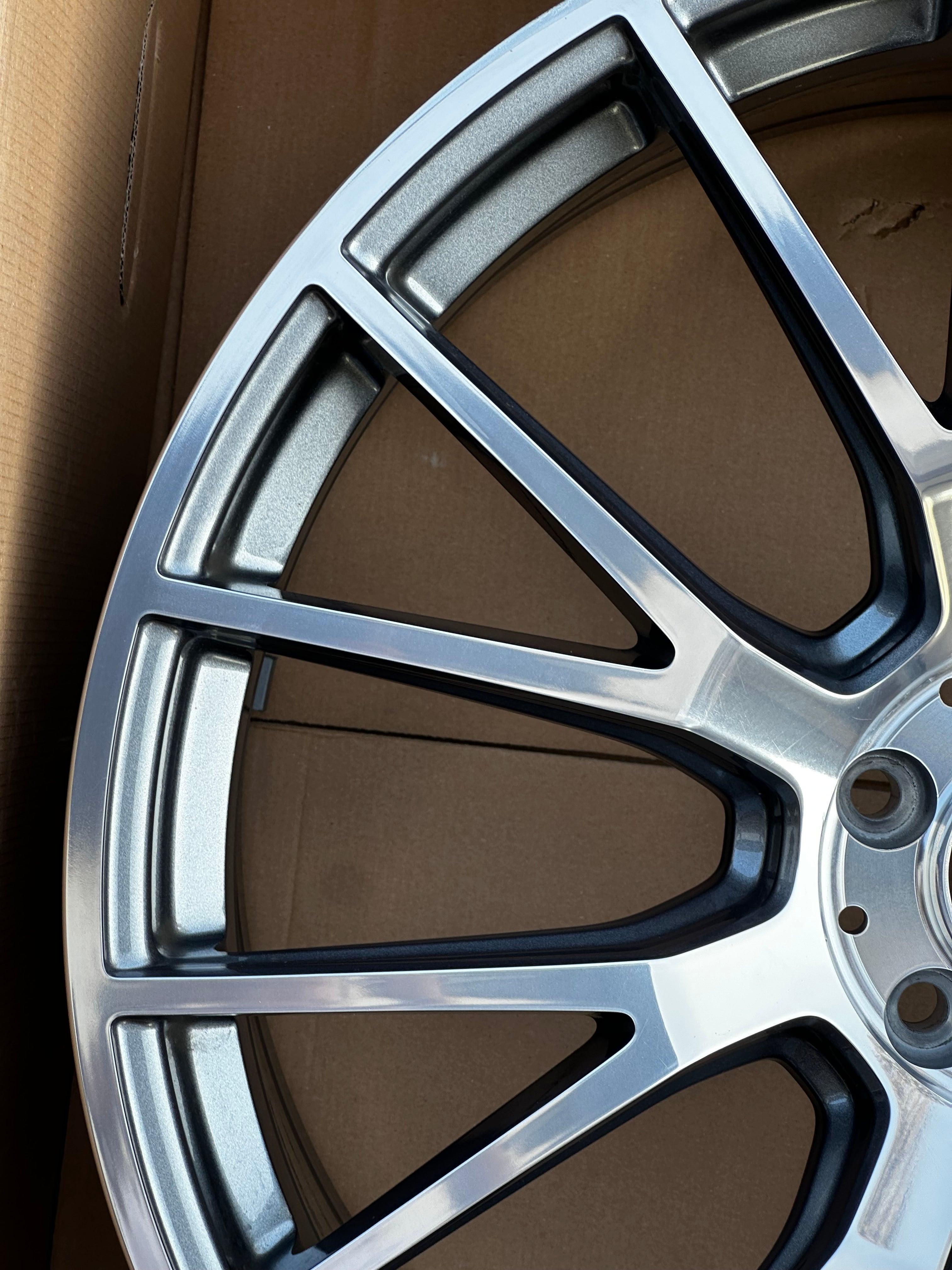 Mercedes Benz W214 E-Klasse AMG Alufelge 9,5x21 ET25.1 A2144011300 Original