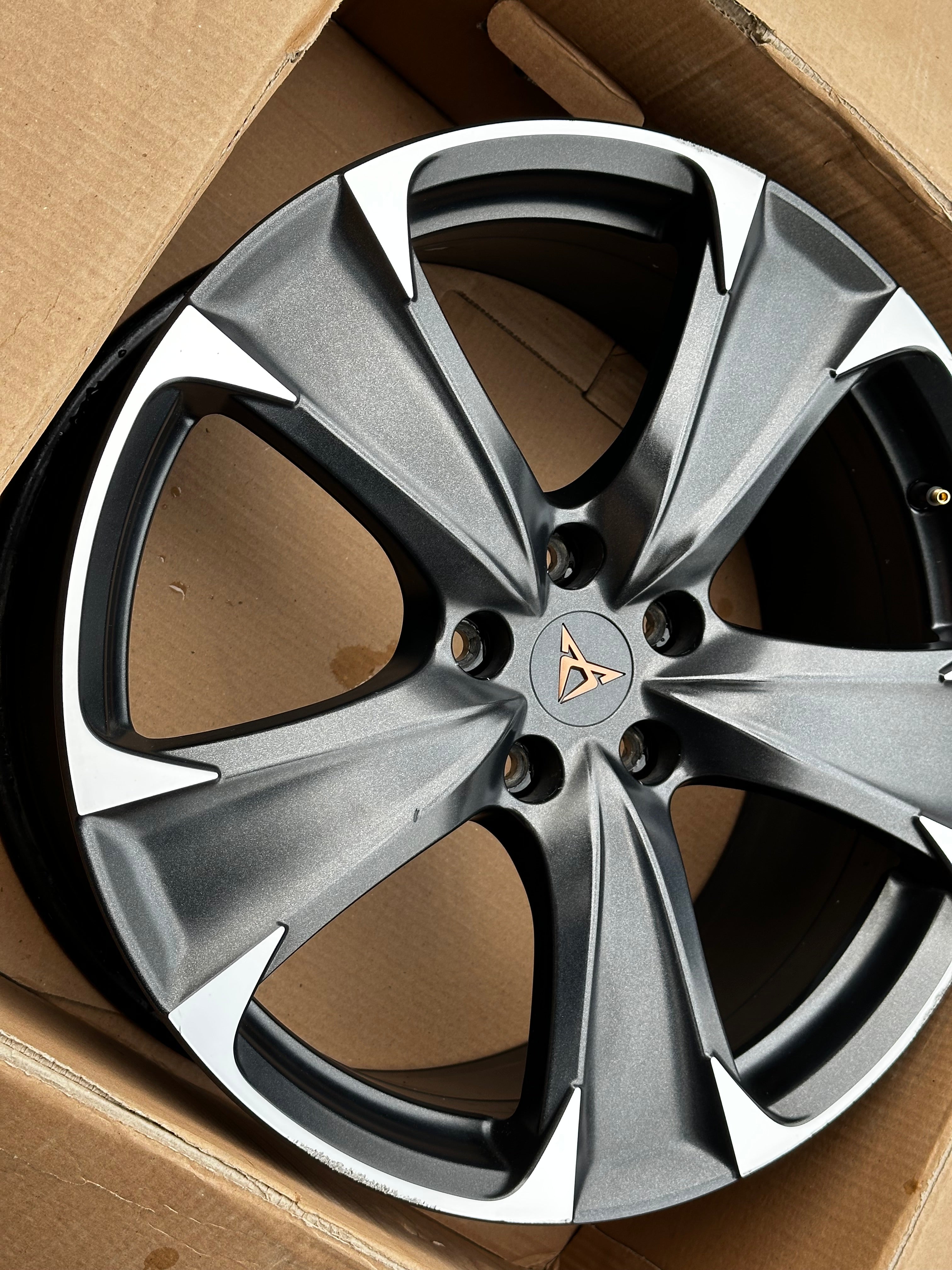 5FA601025F Original Seat Leon Cupra 5FA Alufelge 8Jx19 ET49 19 Zoll Einzelfelge