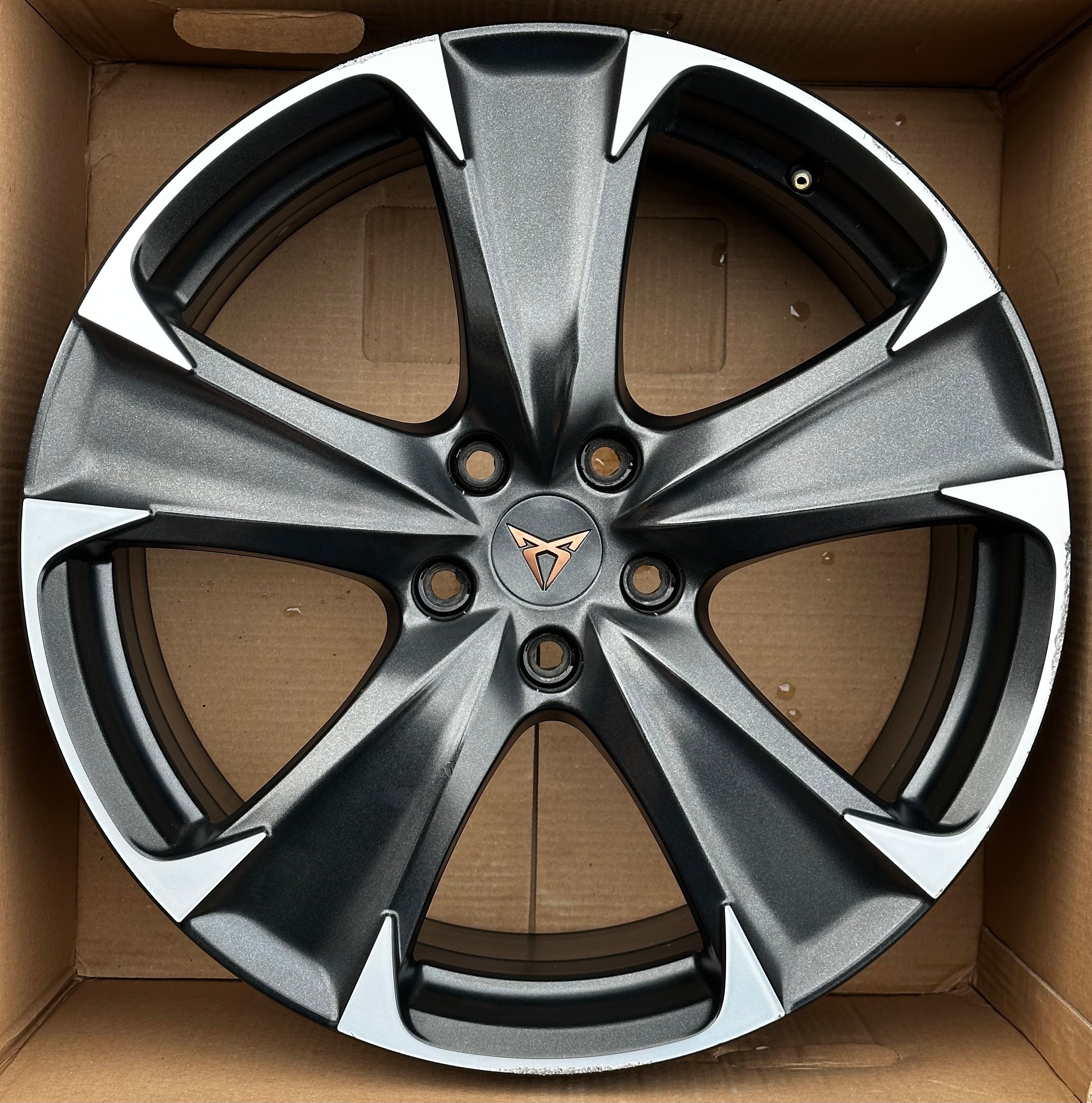 5FA601025F Original Seat Leon Cupra 5FA Alufelge 8Jx19 ET49 19 Zoll Einzelfelge