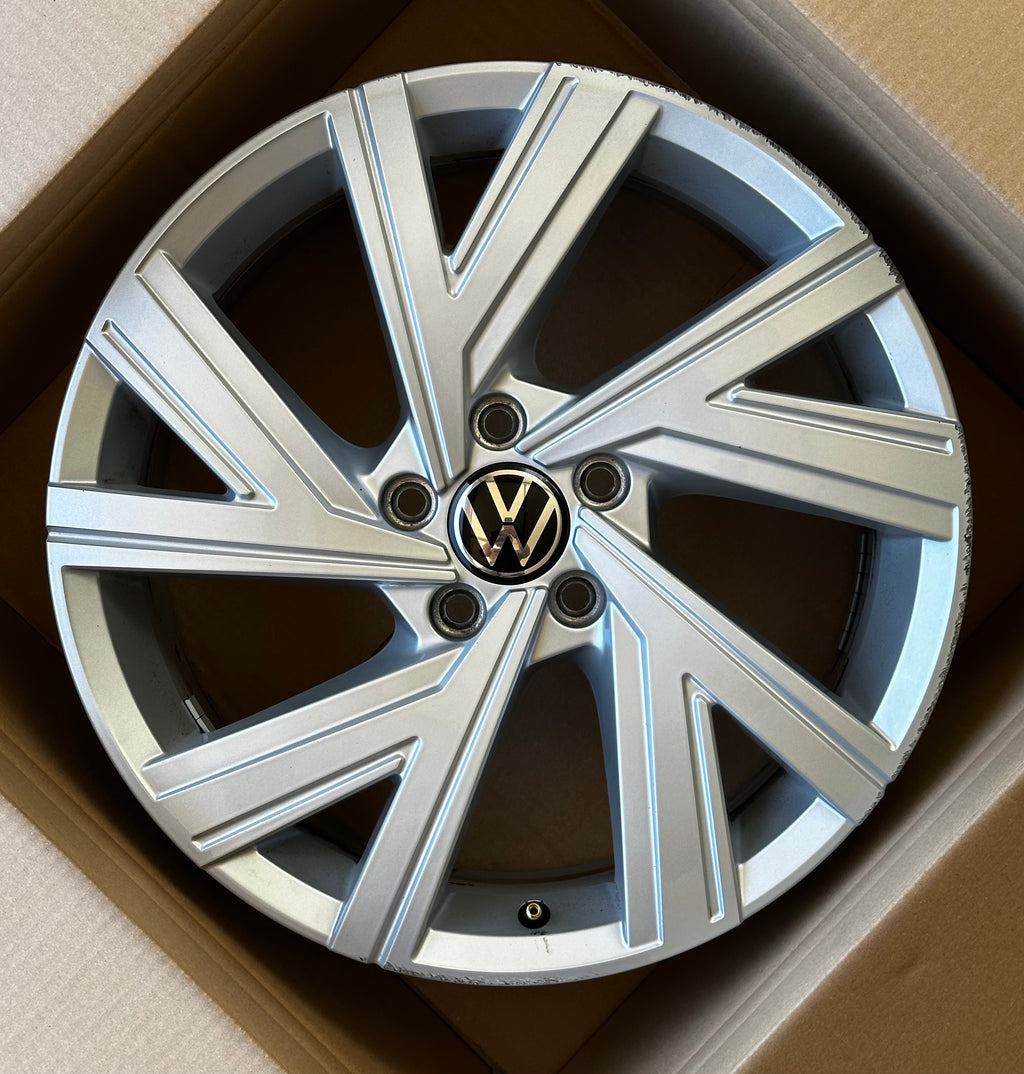 Original VW Alufelge Bergamo 5H0601025AB / M Felge 7,5Jx18 ET51