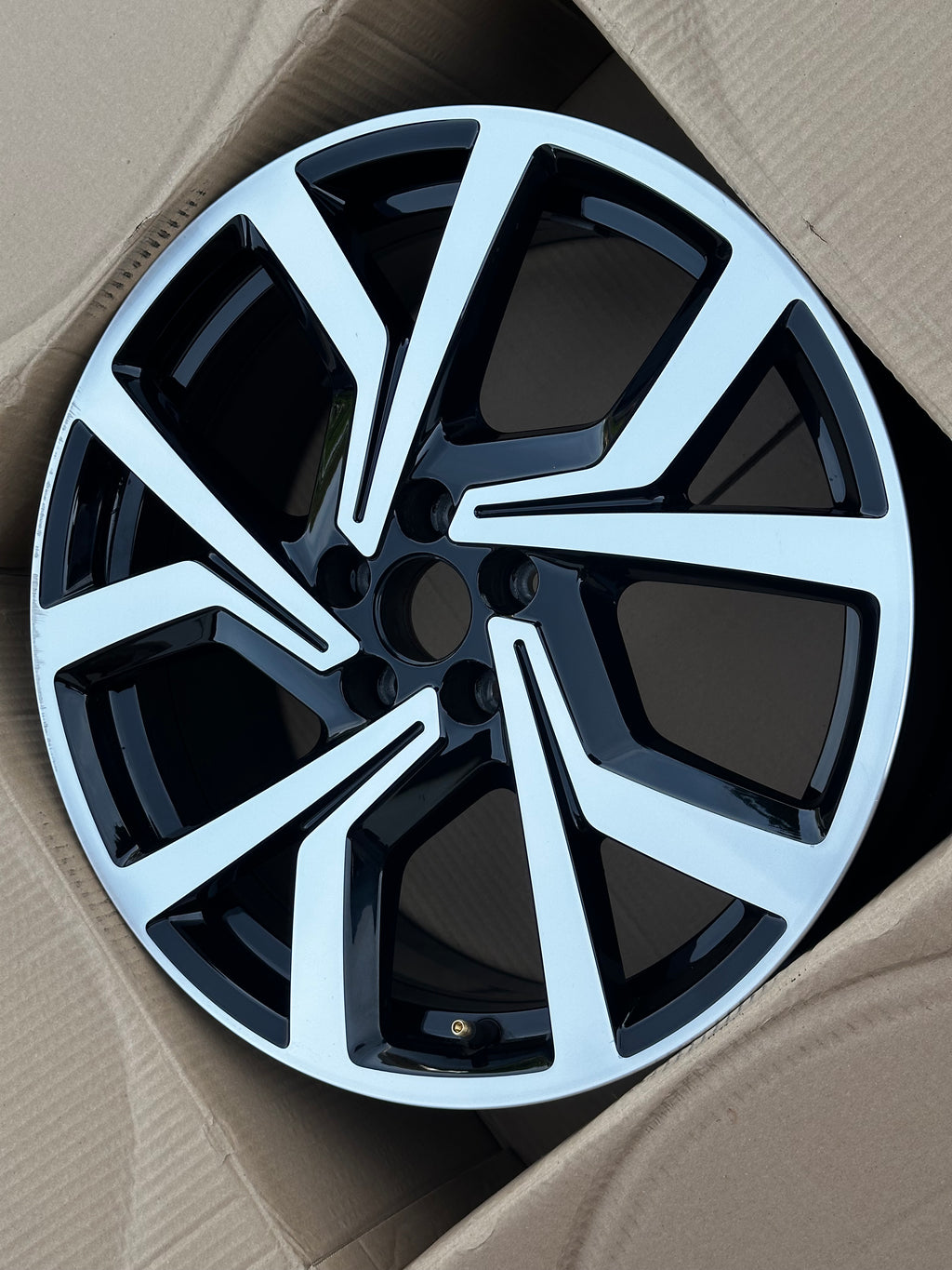 2G0601025AC Original VW Polo GTI Brescia Alufelge 7,5Jx18 ET51 18 Zoll Einzelfelge