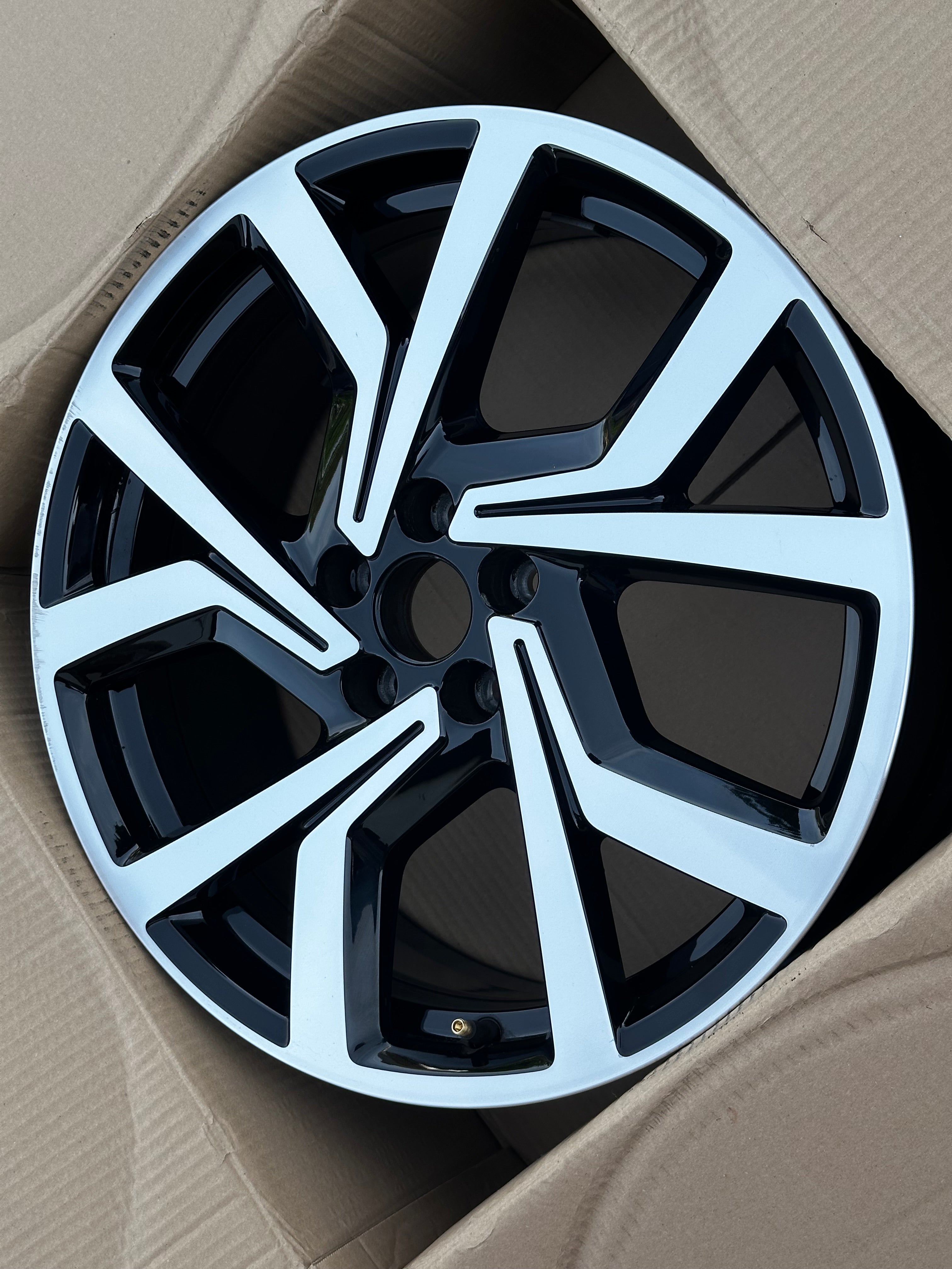 2G0601025AC Original VW Polo GTI Brescia Alufelge 7,5Jx18 ET51 18 Zoll Einzelfelge