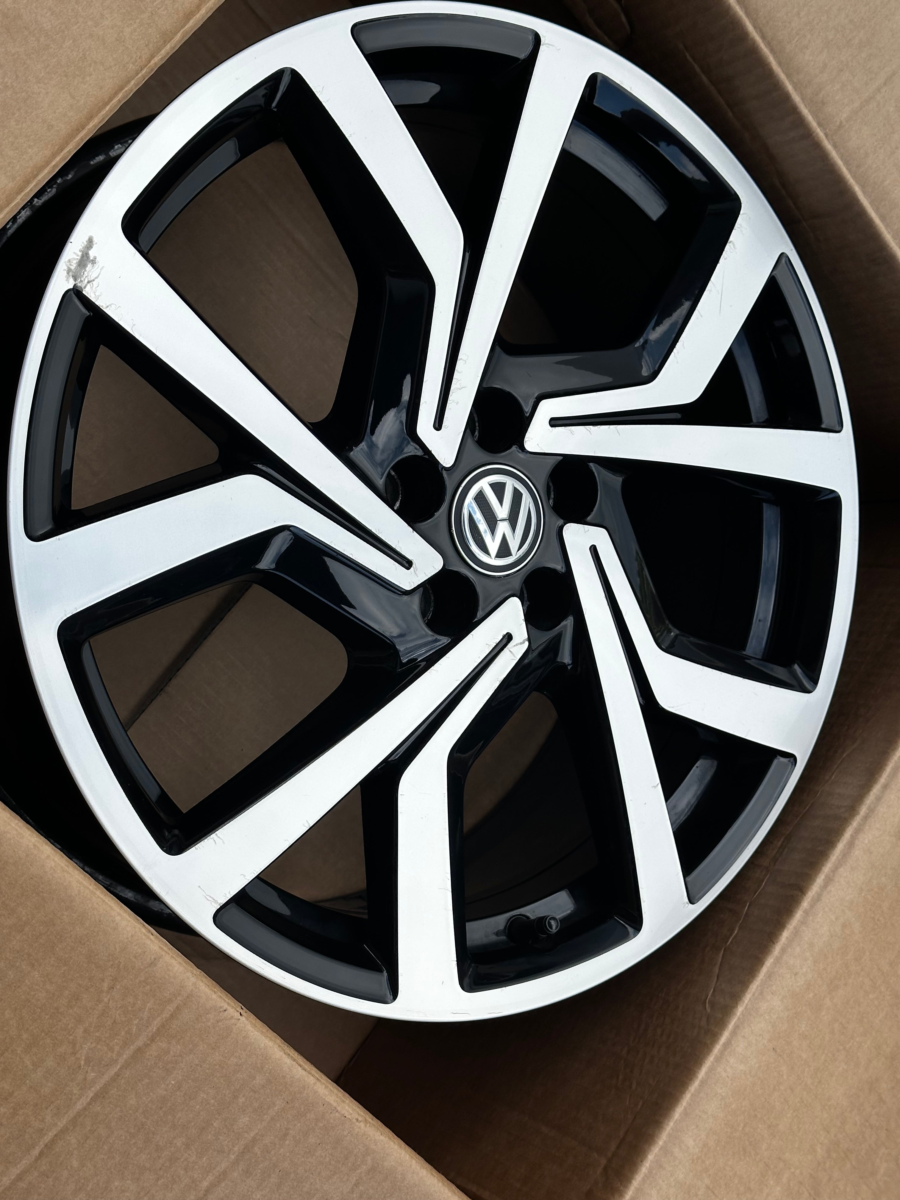 Original VW Alufelge „Brescia“ Polo GTI Felge Teilenummer 2G0601025AC