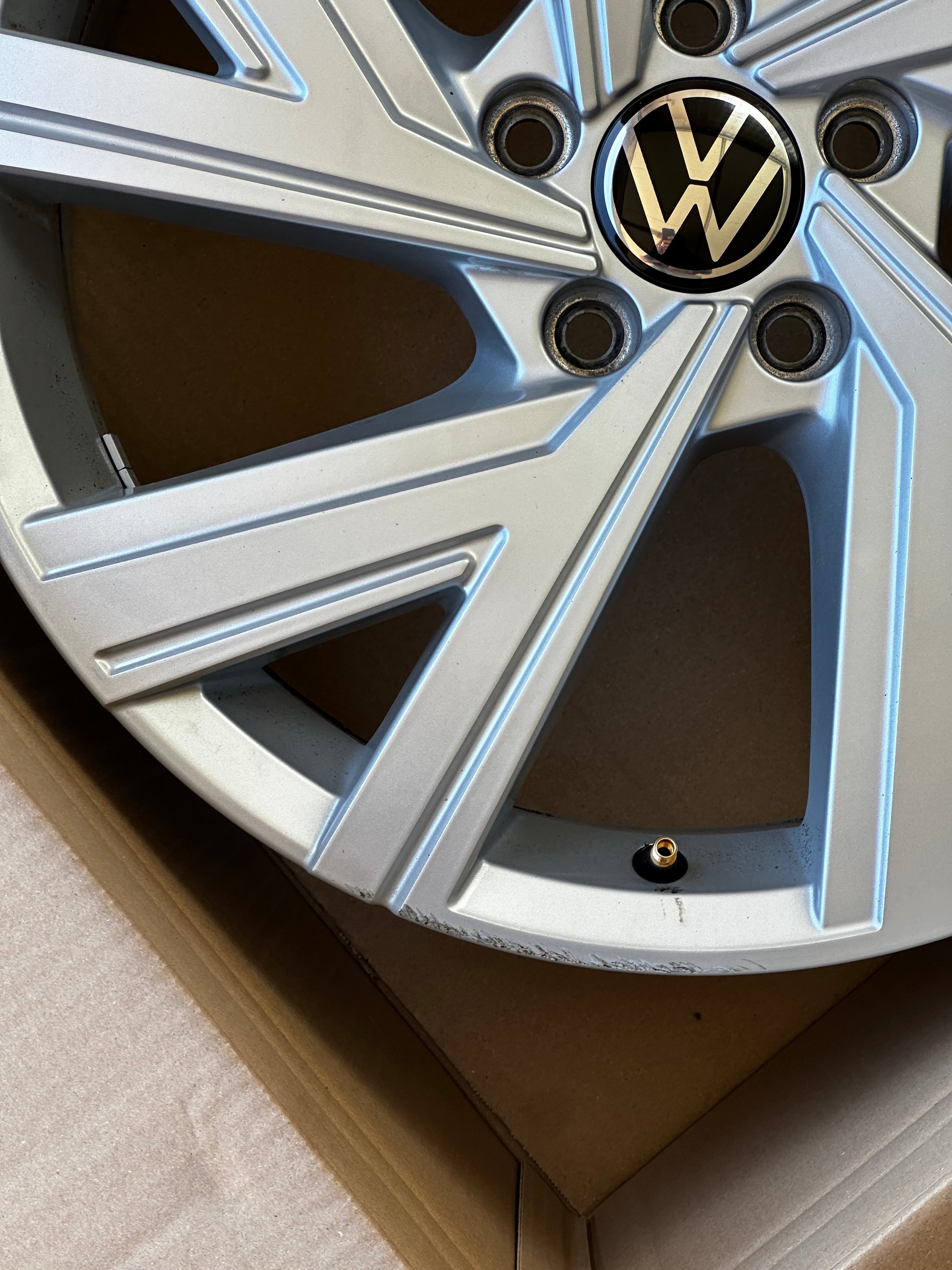 Original VW Alufelge Bergamo 5H0601025AB / M Felge 7,5Jx18 ET51