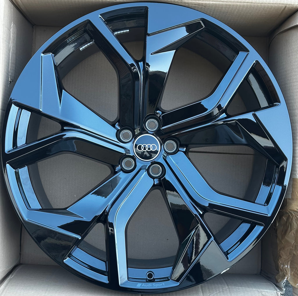 4M8601025DC ORIGINAL 23 Zoll Audi Q8 RSQ8 10,5 23Zoll Alufelge