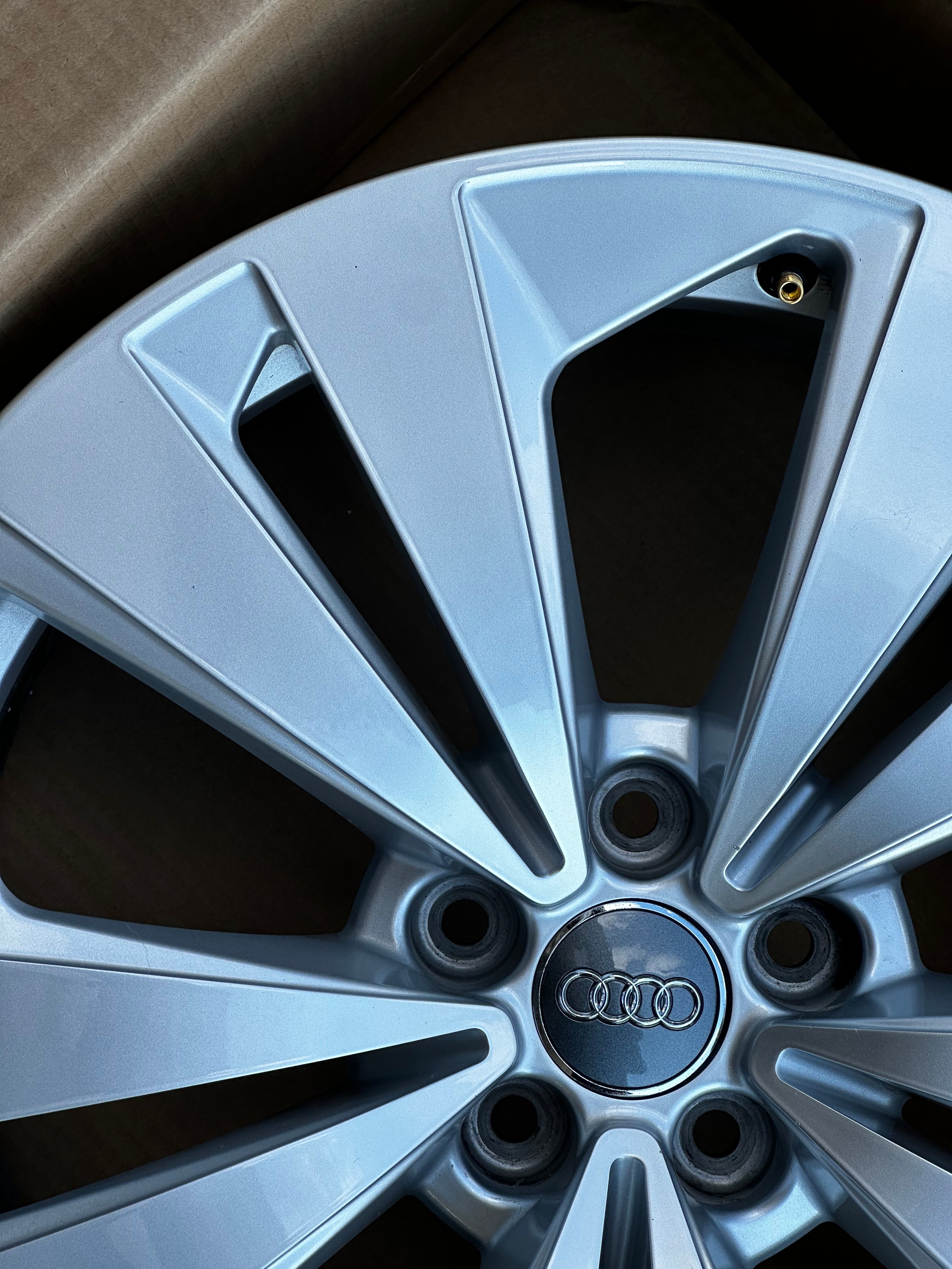 Audi Q8 Felge 4M8 601 025 19 Zoll Original Wheel 1X