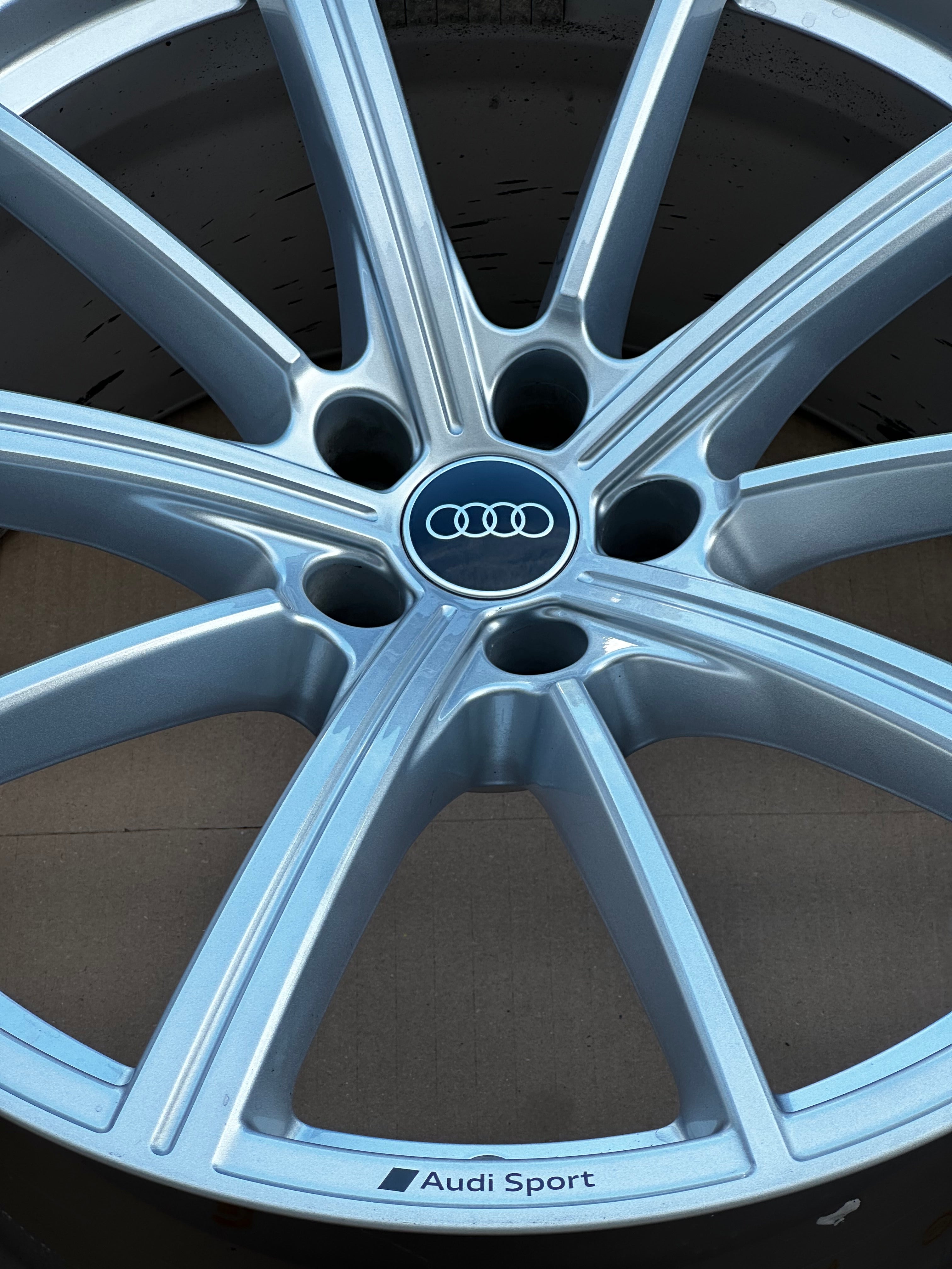Audi RS6 RS7 C8 Original Felge 21 Zoll 4K0601025N 10,5J ET19