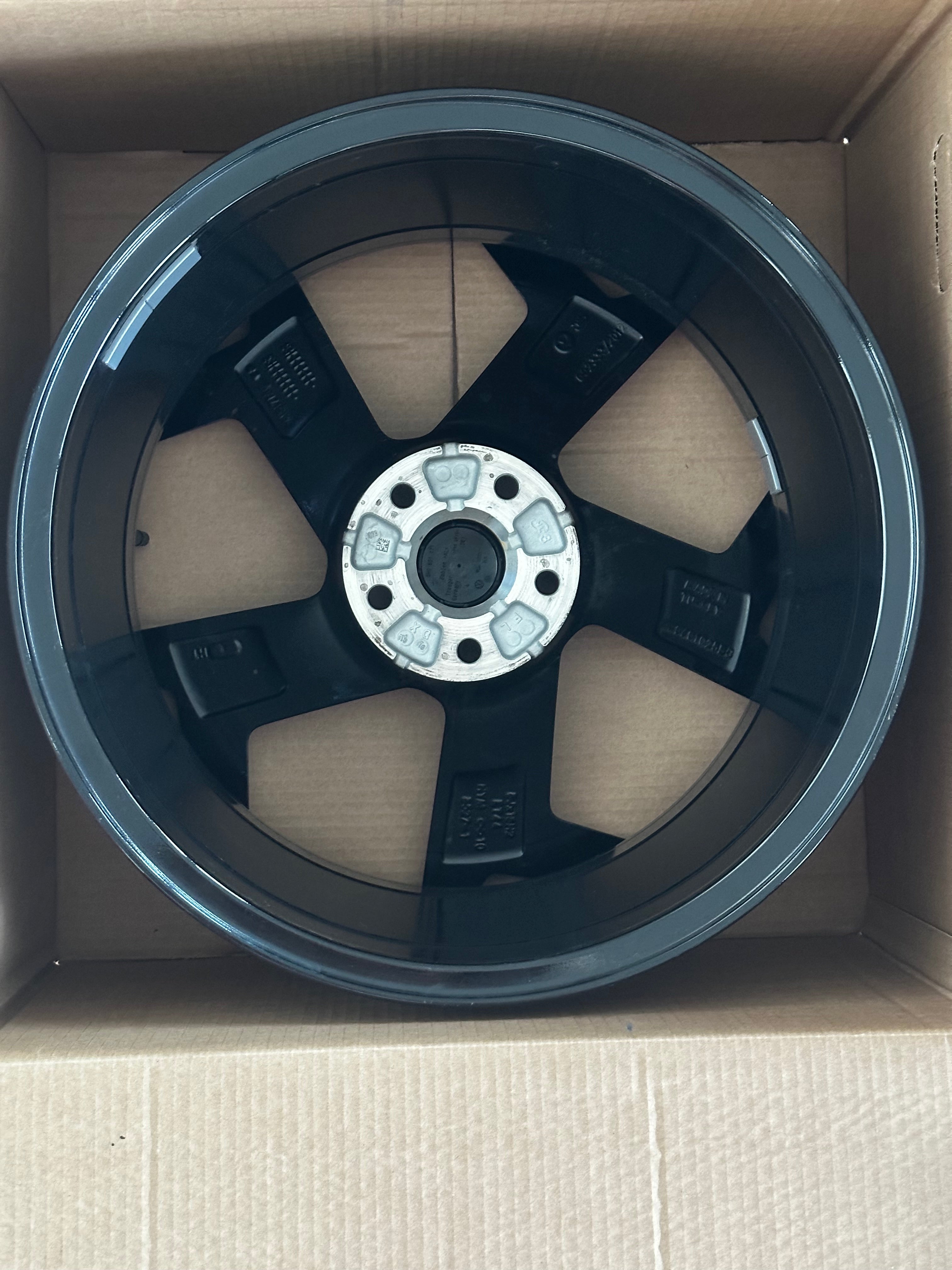 3G0601025BG VW Passat B8 Felge 18 Zoll Bonneville 8Jx18 ET44 Original