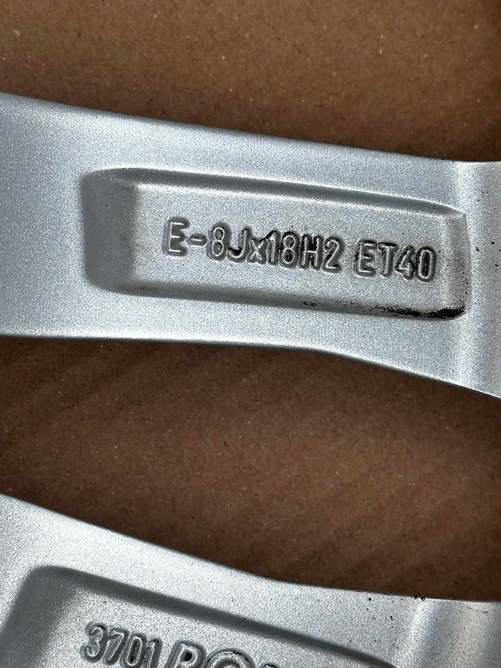 Original Audi A4 B9 Alufelge 8W0601025EB – 8Jx18 ET40