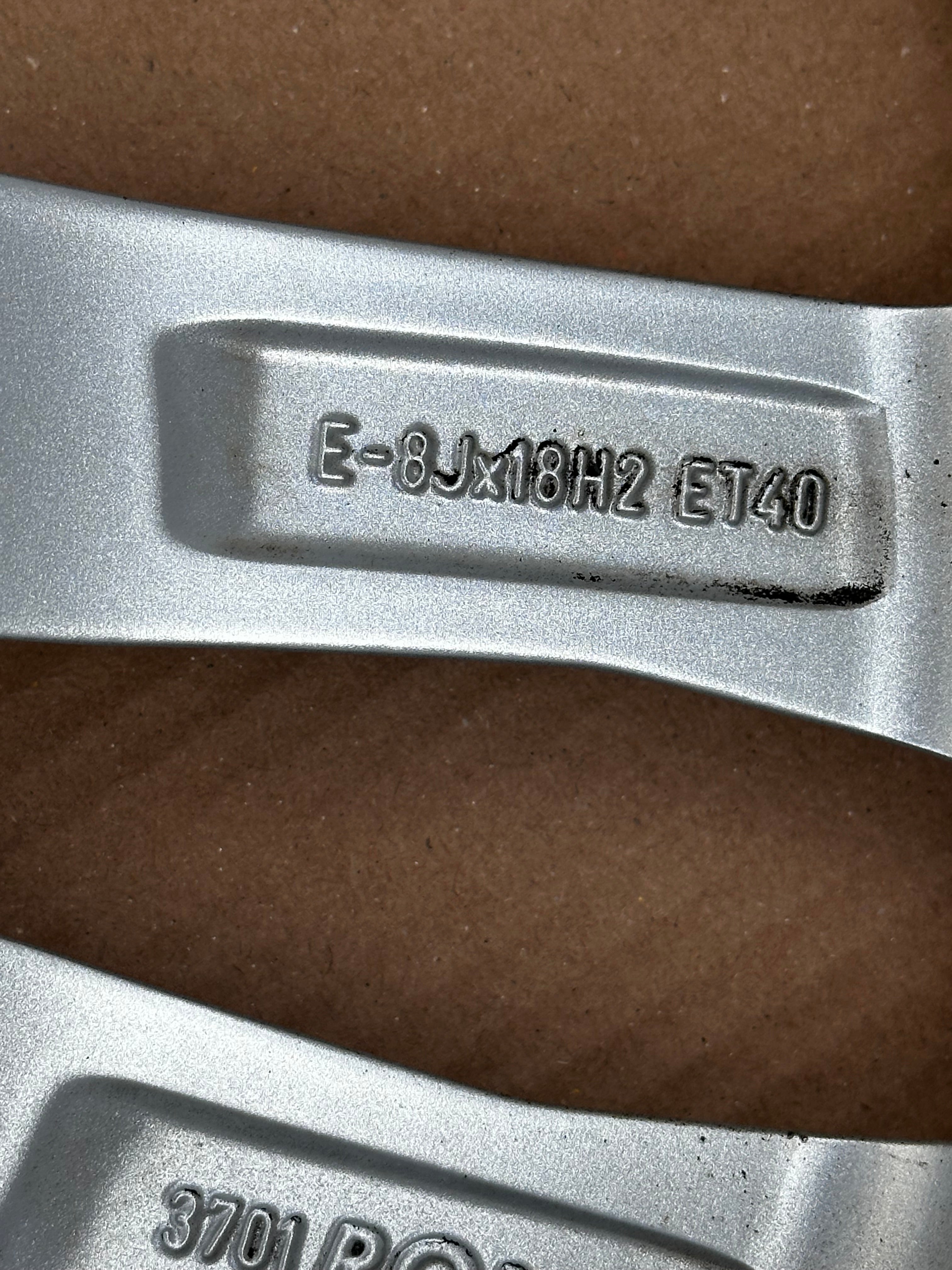 Original Audi A4 B9 Alufelge 8W0601025EB – 8Jx18 ET40