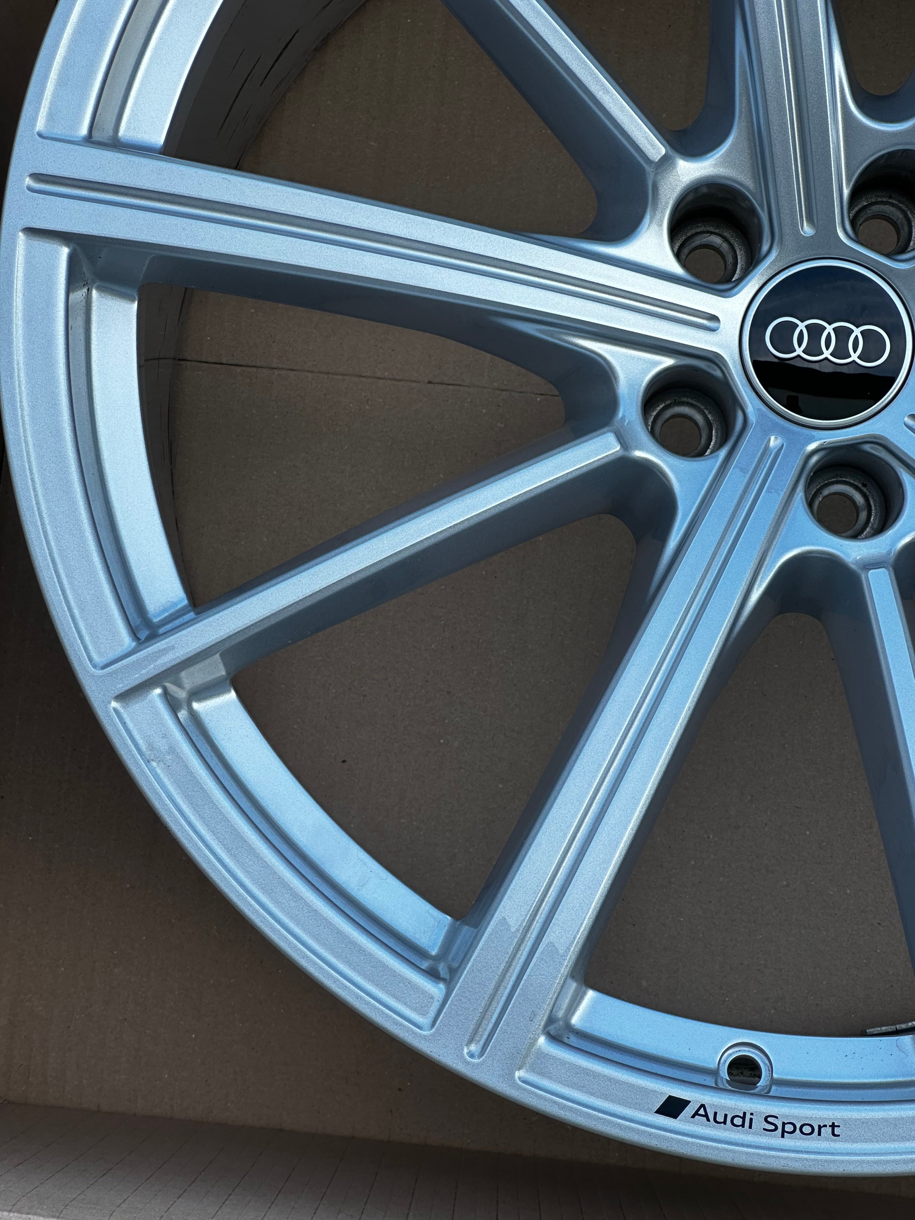 Audi RS6 RS7 C8 Original Felge 21 Zoll 4K0601025N 10,5J ET19