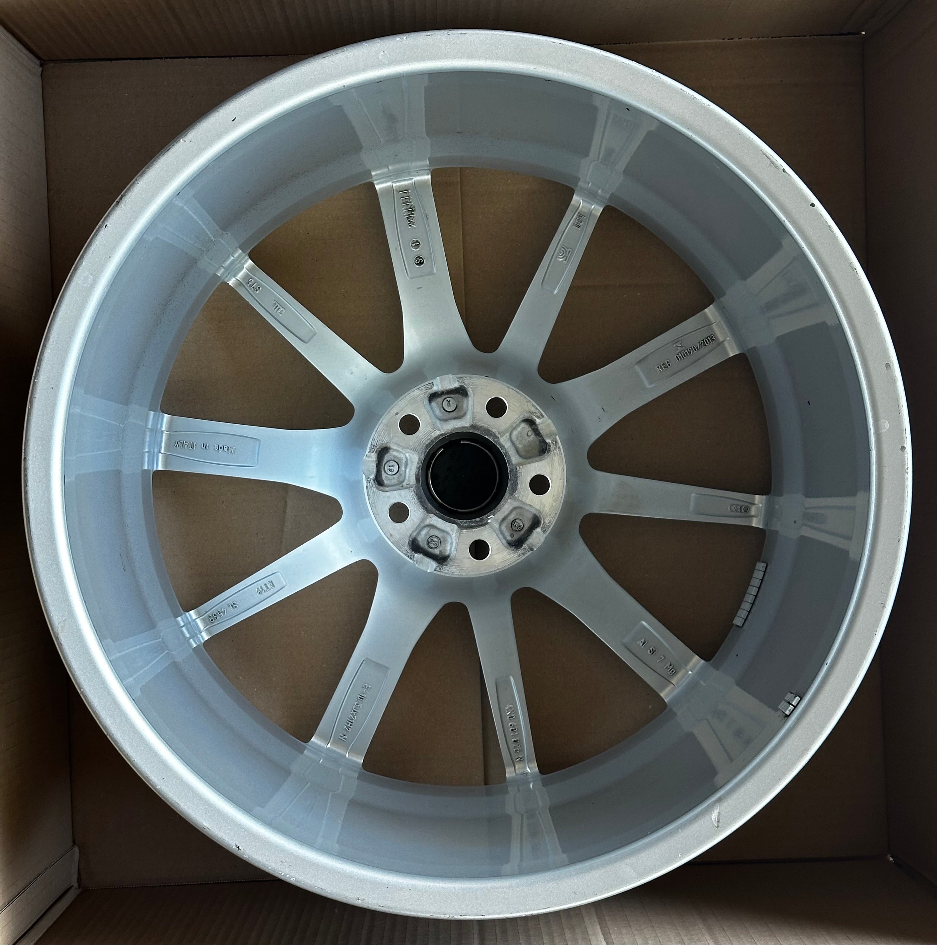 Audi RS6 RS7 C8 Original Felge 21 Zoll 4K0601025N 10,5J ET19