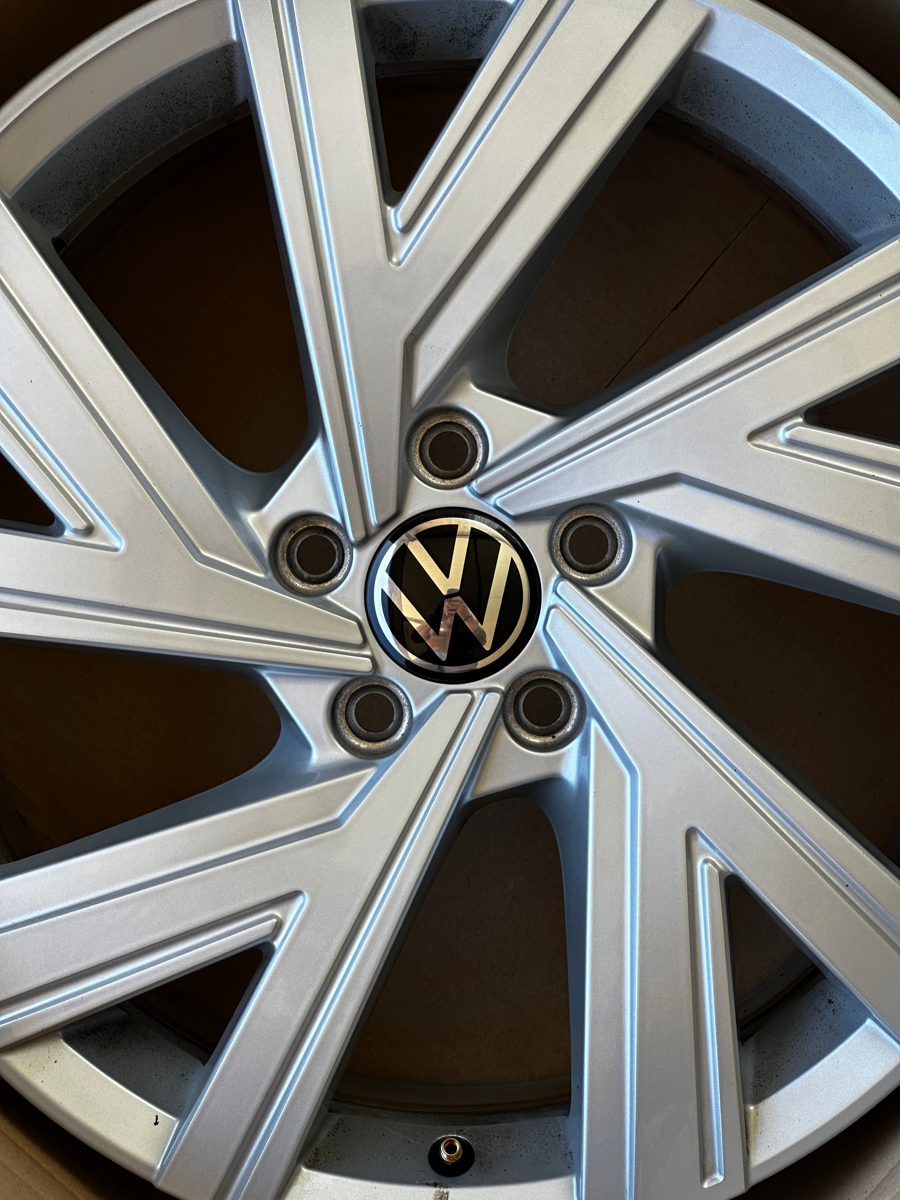 Original VW Alufelge Bergamo 5H0601025AB / M Felge 7,5Jx18 ET51