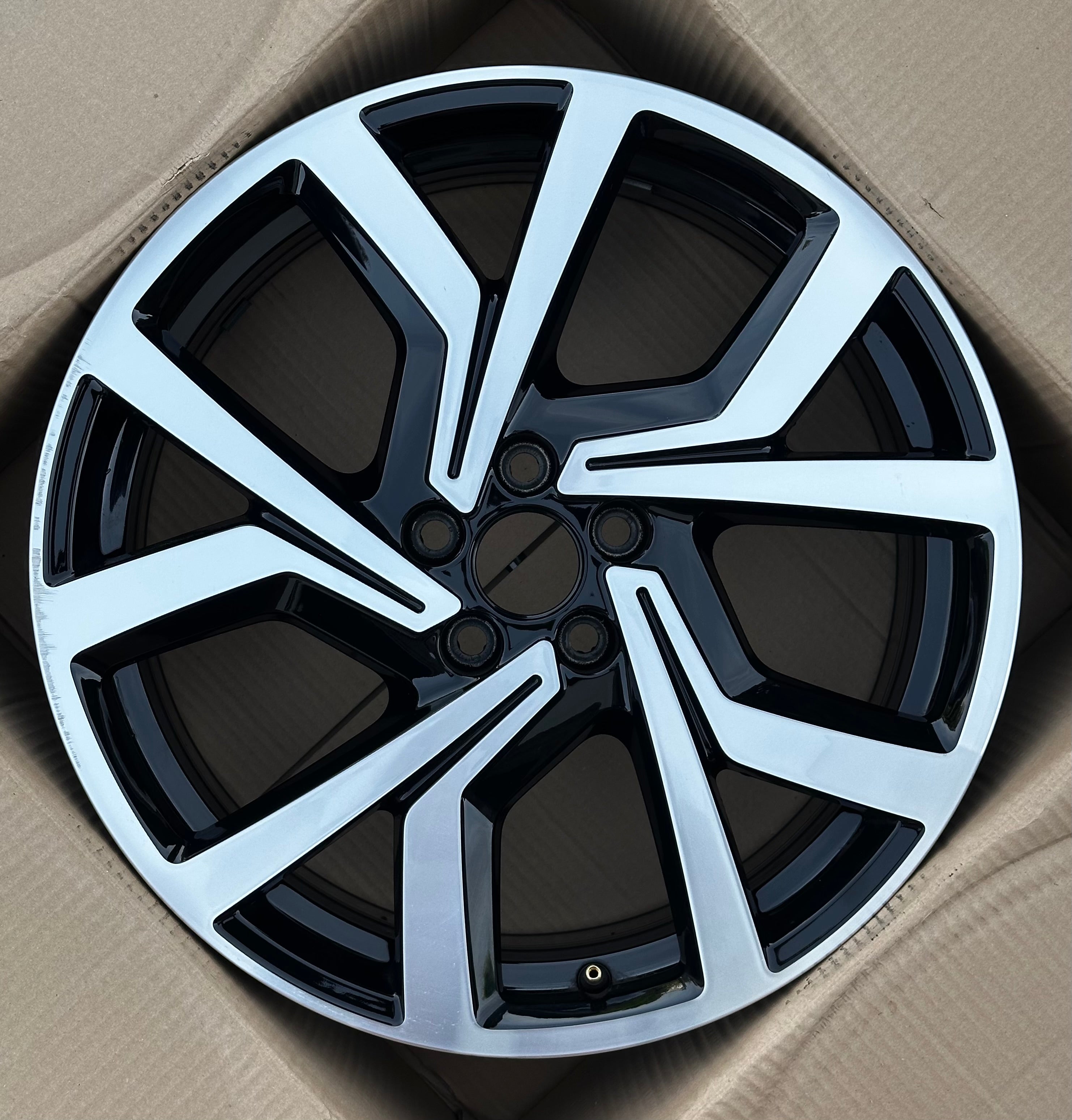2G0601025AC Original VW Polo GTI Brescia Alufelge 7,5Jx18 ET51 18 Zoll Einzelfelge