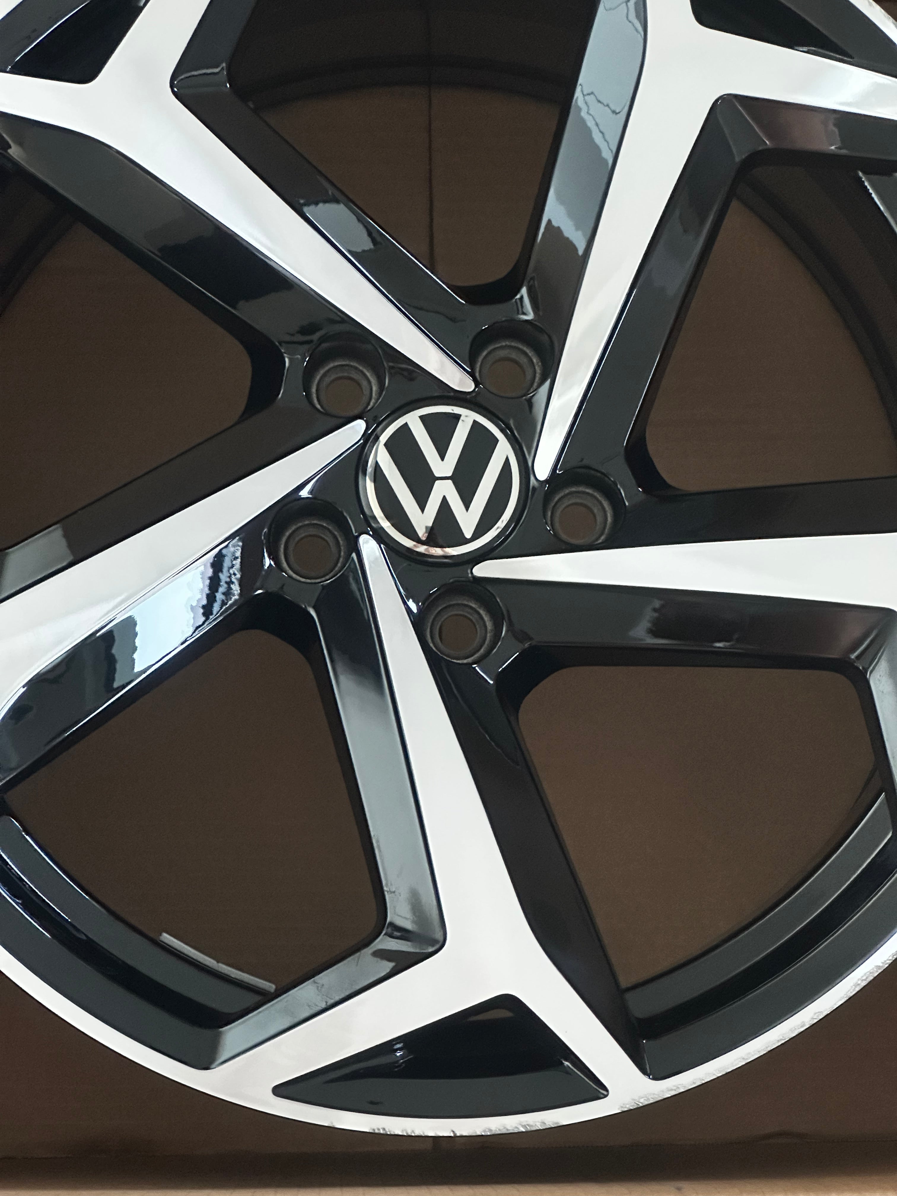 3G0601025BG VW Passat B8 Felge 18 Zoll Bonneville 8Jx18 ET44 Original