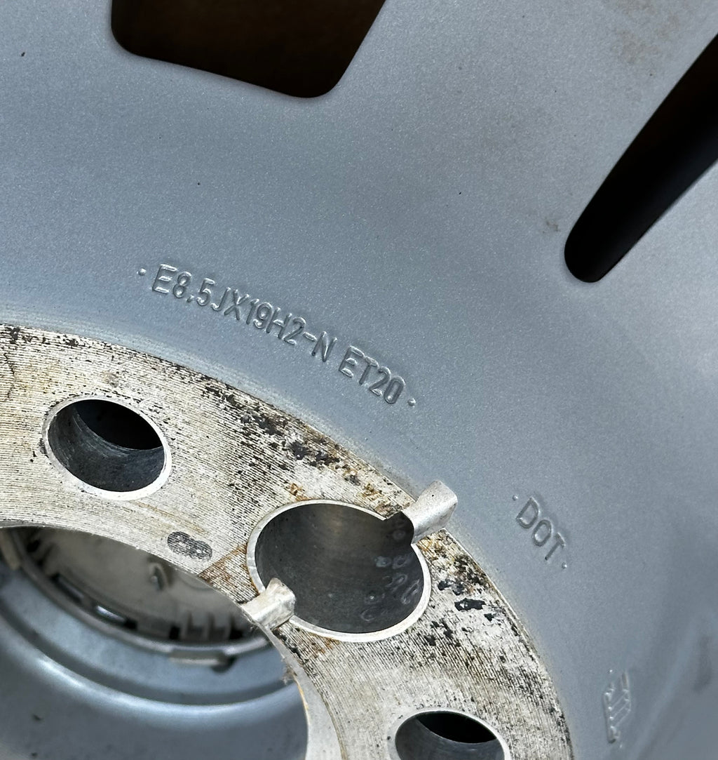 Audi Q8 Felge 4M8 601 025 19 Zoll Original Wheel 1X