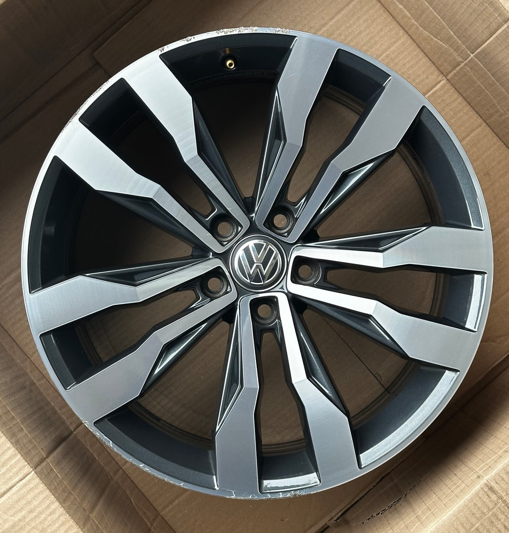 2GA601025F 19 ZOLL Original Suzuka Wheel VW TRoc 8Jx19 ET47