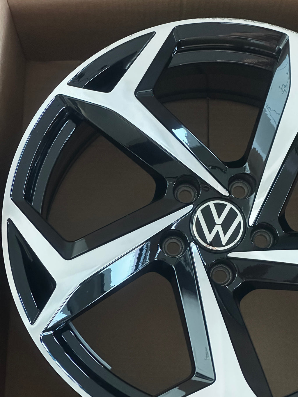 1X VW Passat B8 Bonneville Felge 18 Zoll 3G0601025BG 8Jx18 ET44 Original