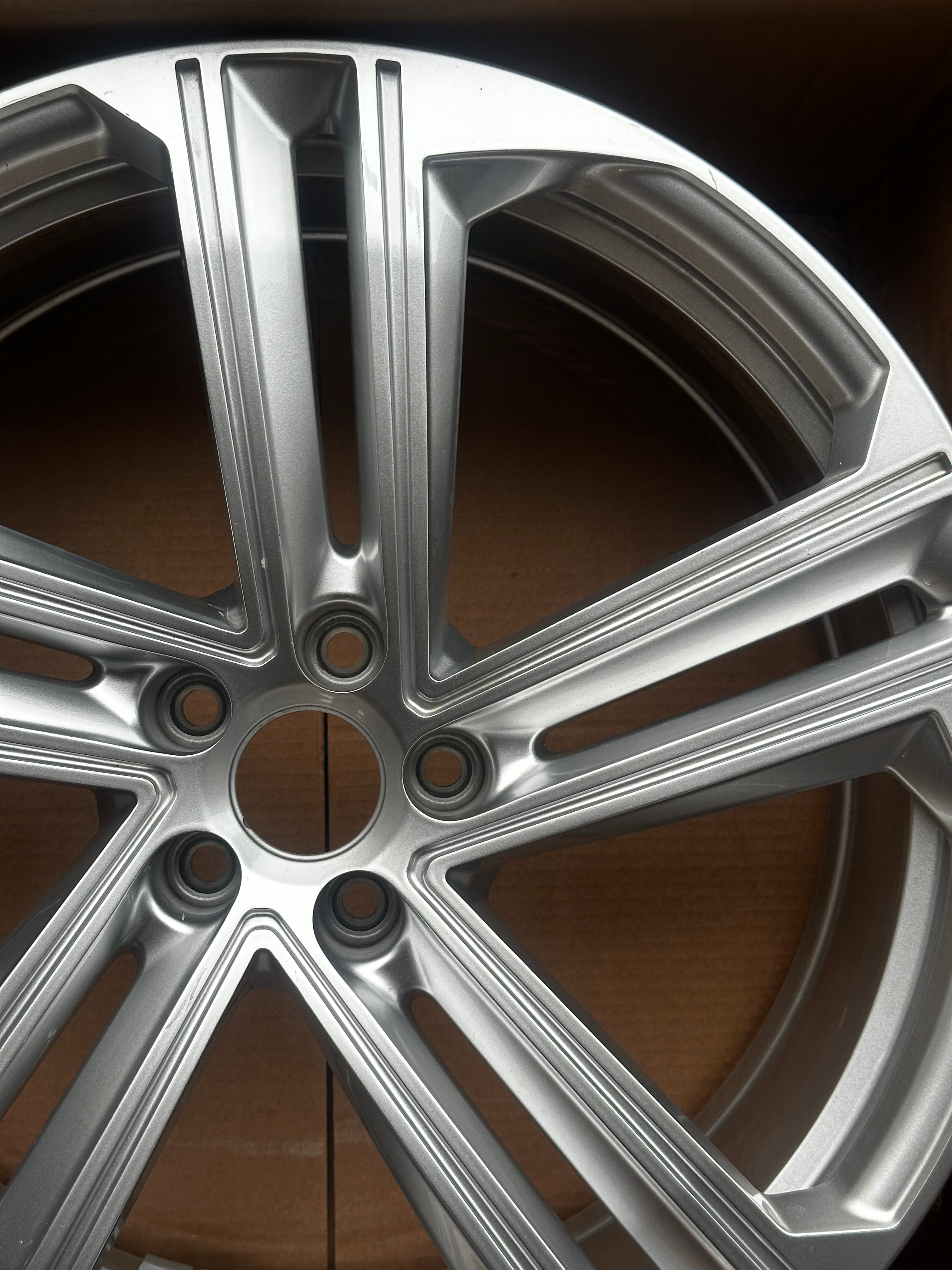 Audi A7 S7 C8 Felge 21 Zoll 4K8601025H 8,5Jx21 ET30 Original 4KA G2