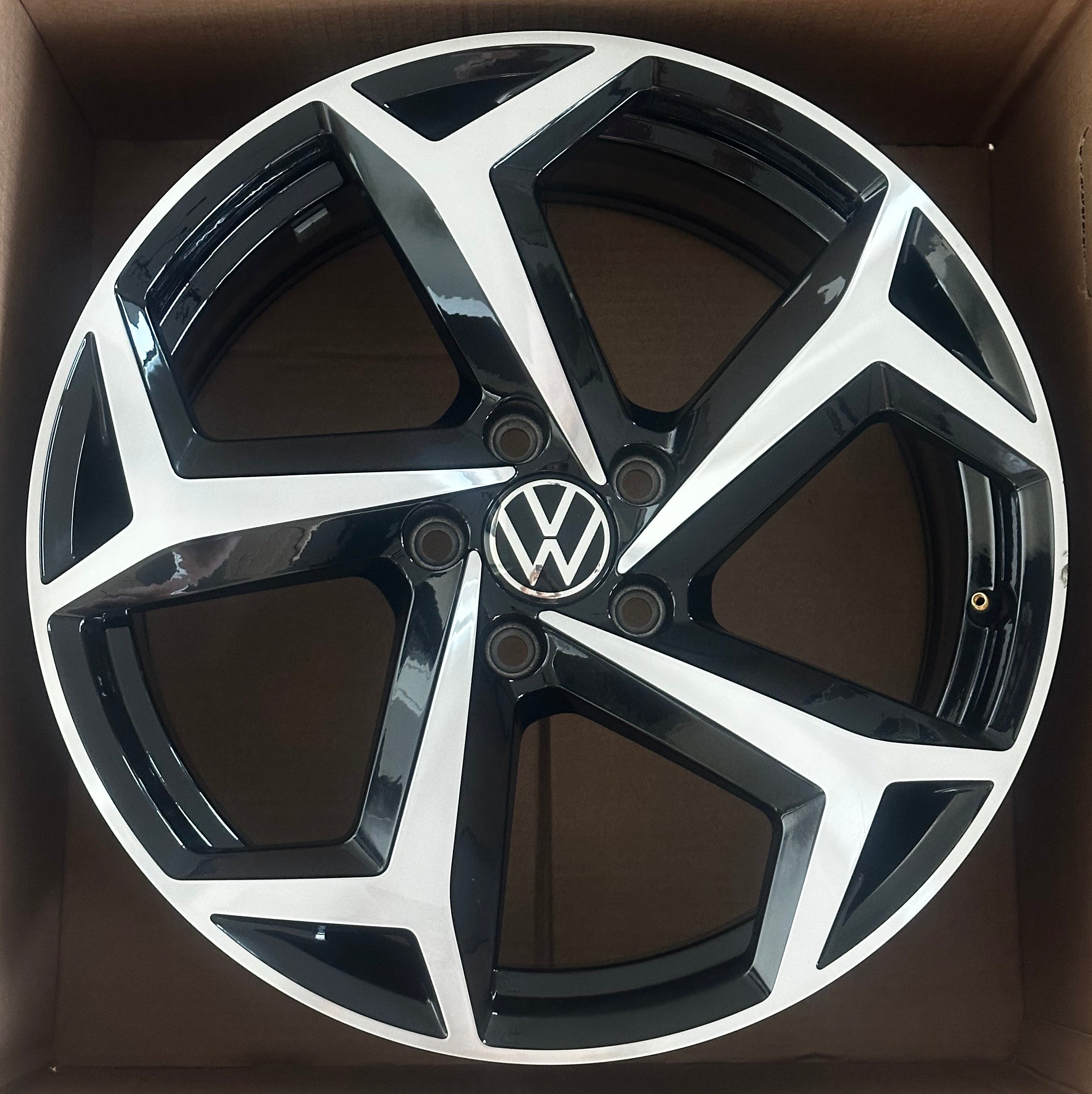 1X VW Passat B8 Bonneville Felge 18 Zoll 3G0601025BG 8Jx18 ET44 Original