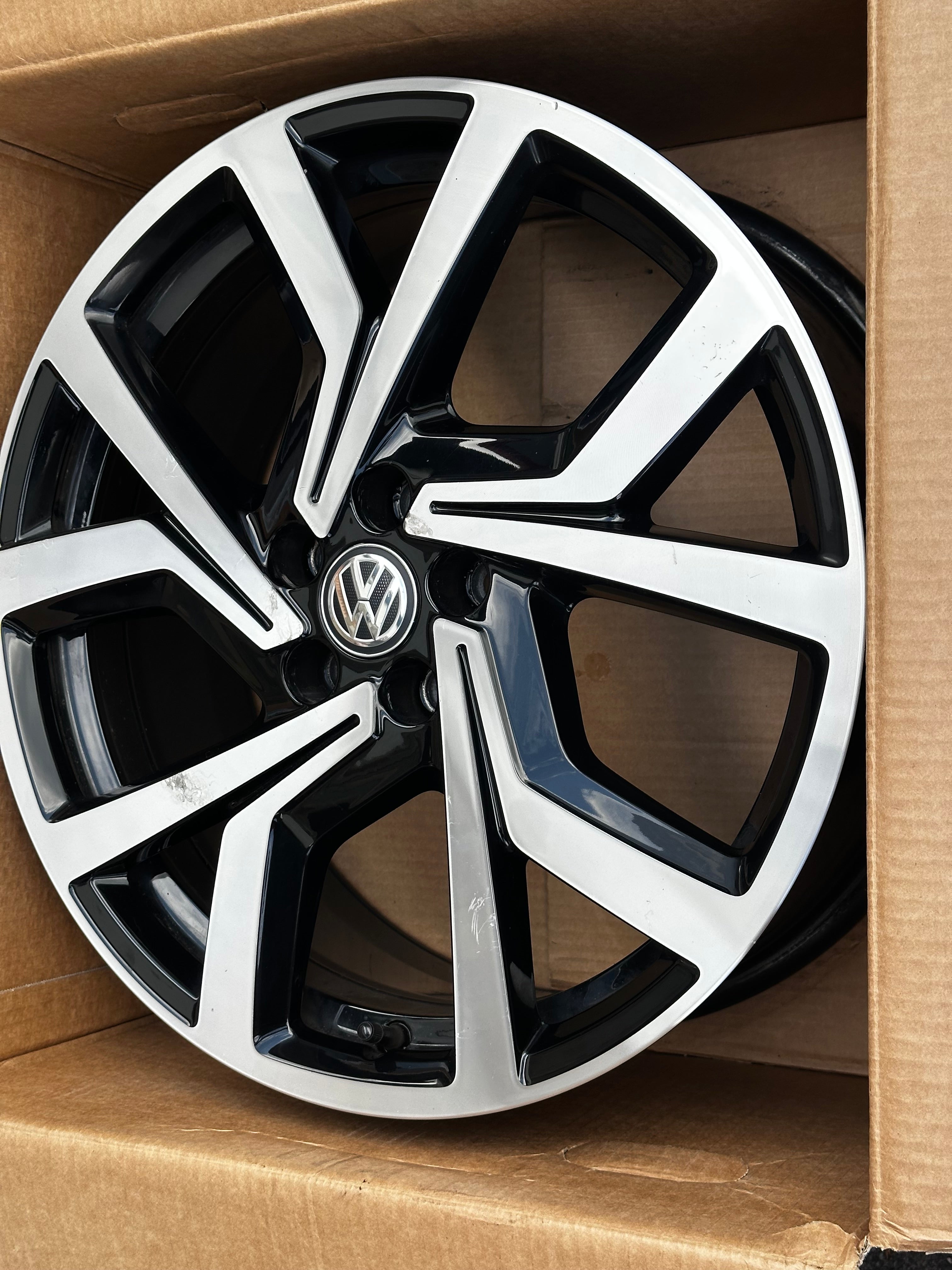 Original VW Alufelge „Brescia“ Polo GTI Felge Teilenummer 2G0601025AC
