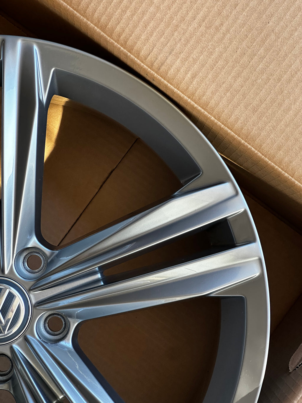 5NN601025D VW Tiguan R-Line Sebring 8,5Jx19 ET38 Original Alufelge 19 Zoll Einzelfelge