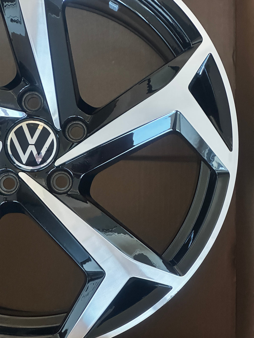 1X VW Passat B8 Bonneville Felge 18 Zoll 3G0601025BG 8Jx18 ET44 Original