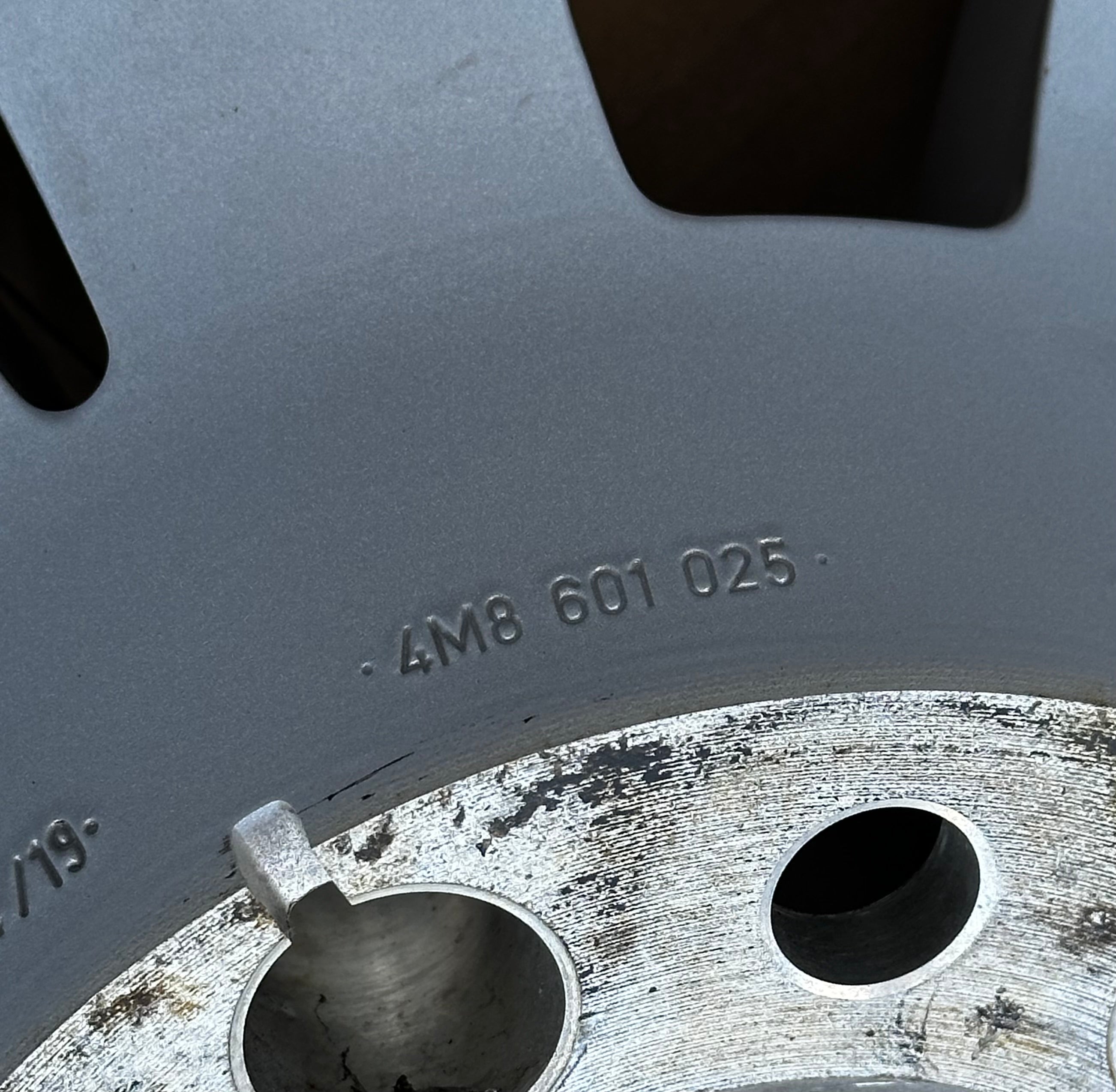 Audi Q8 Felge 4M8 601 025 19 Zoll Original Wheel 1X