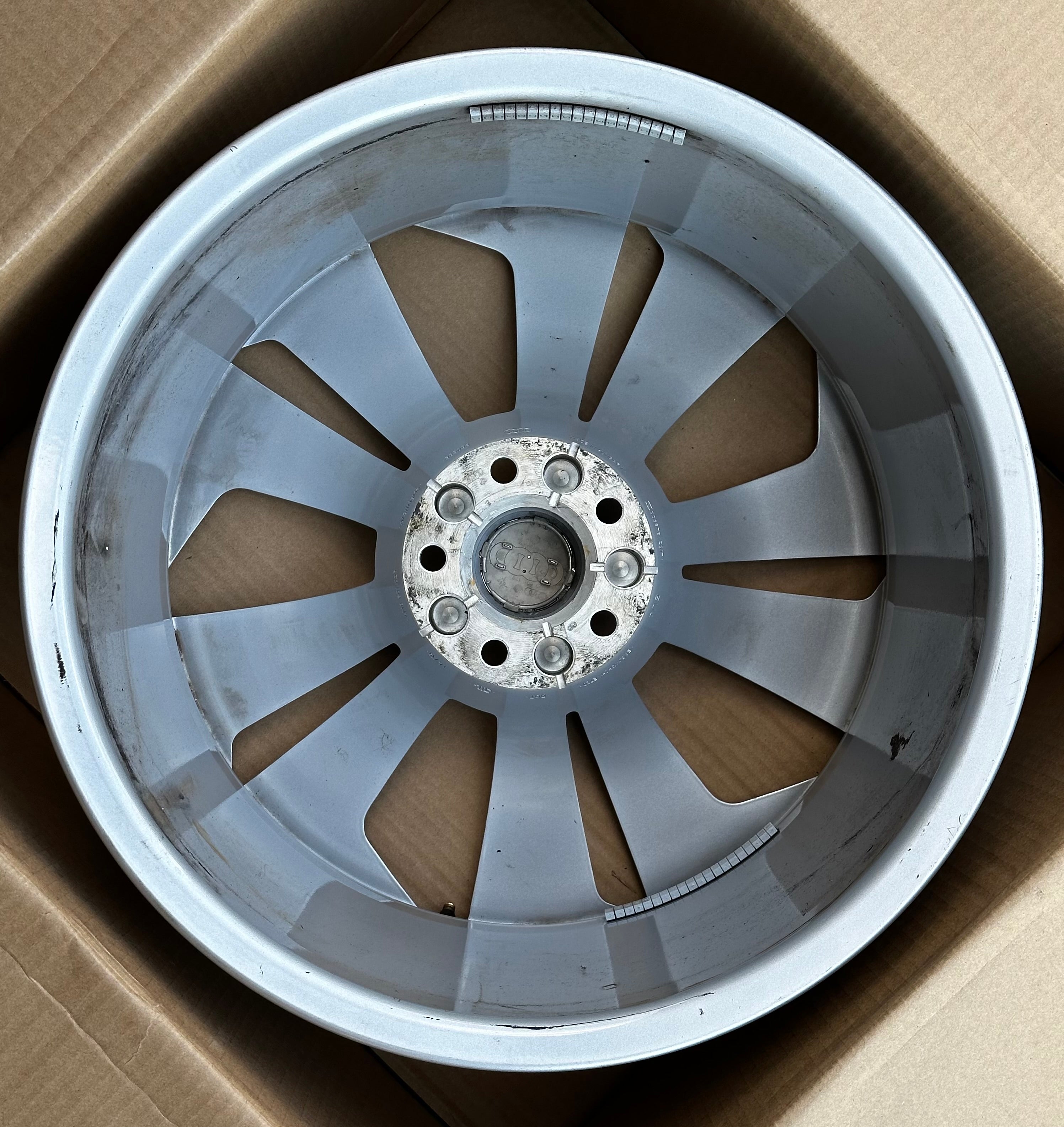 Audi Q8 Felge 4M8 601 025 19 Zoll Original Wheel 1X