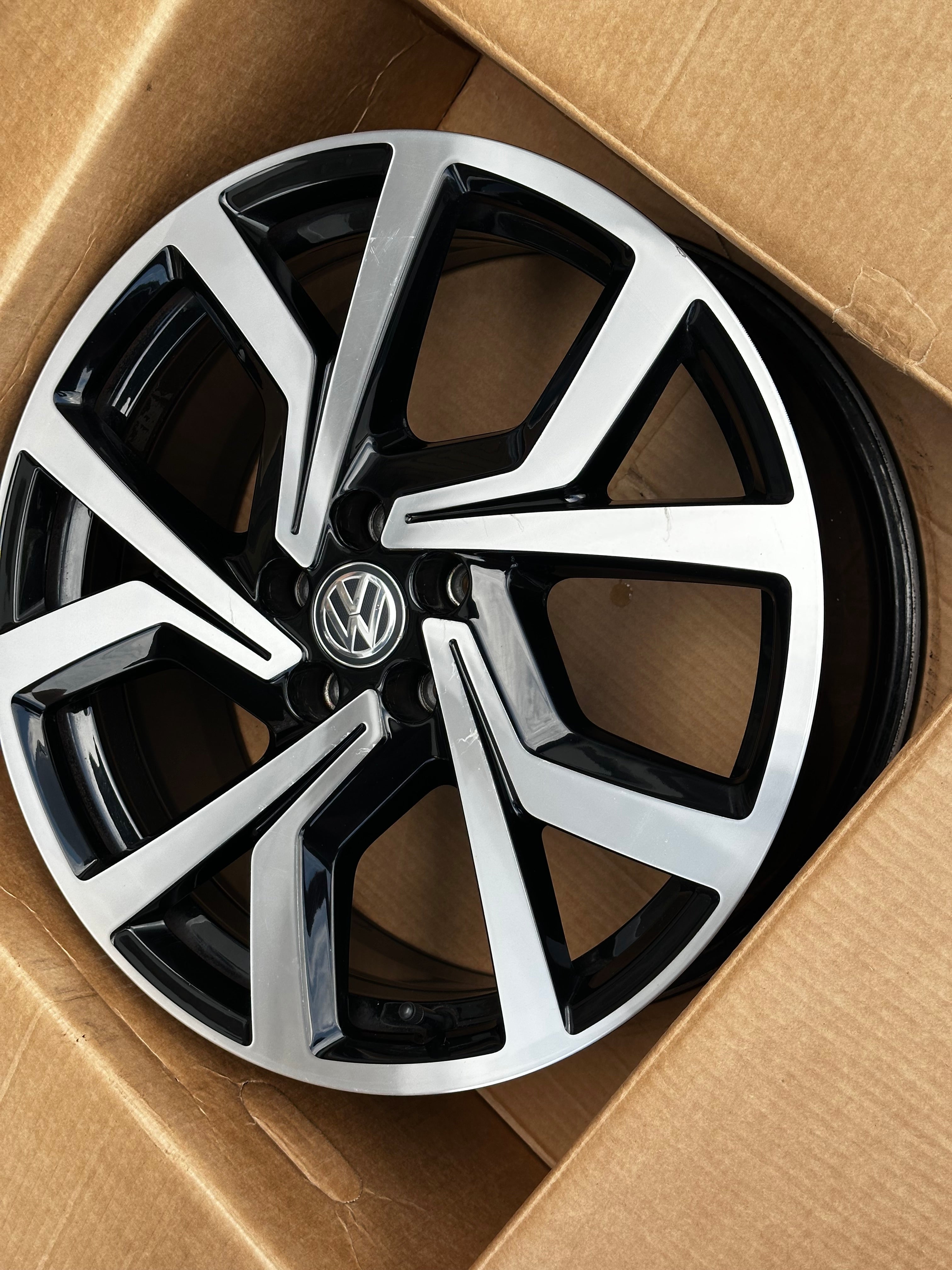 Original VW Alufelge „Brescia“ Polo GTI Felge Teilenummer 2G0601025AC
