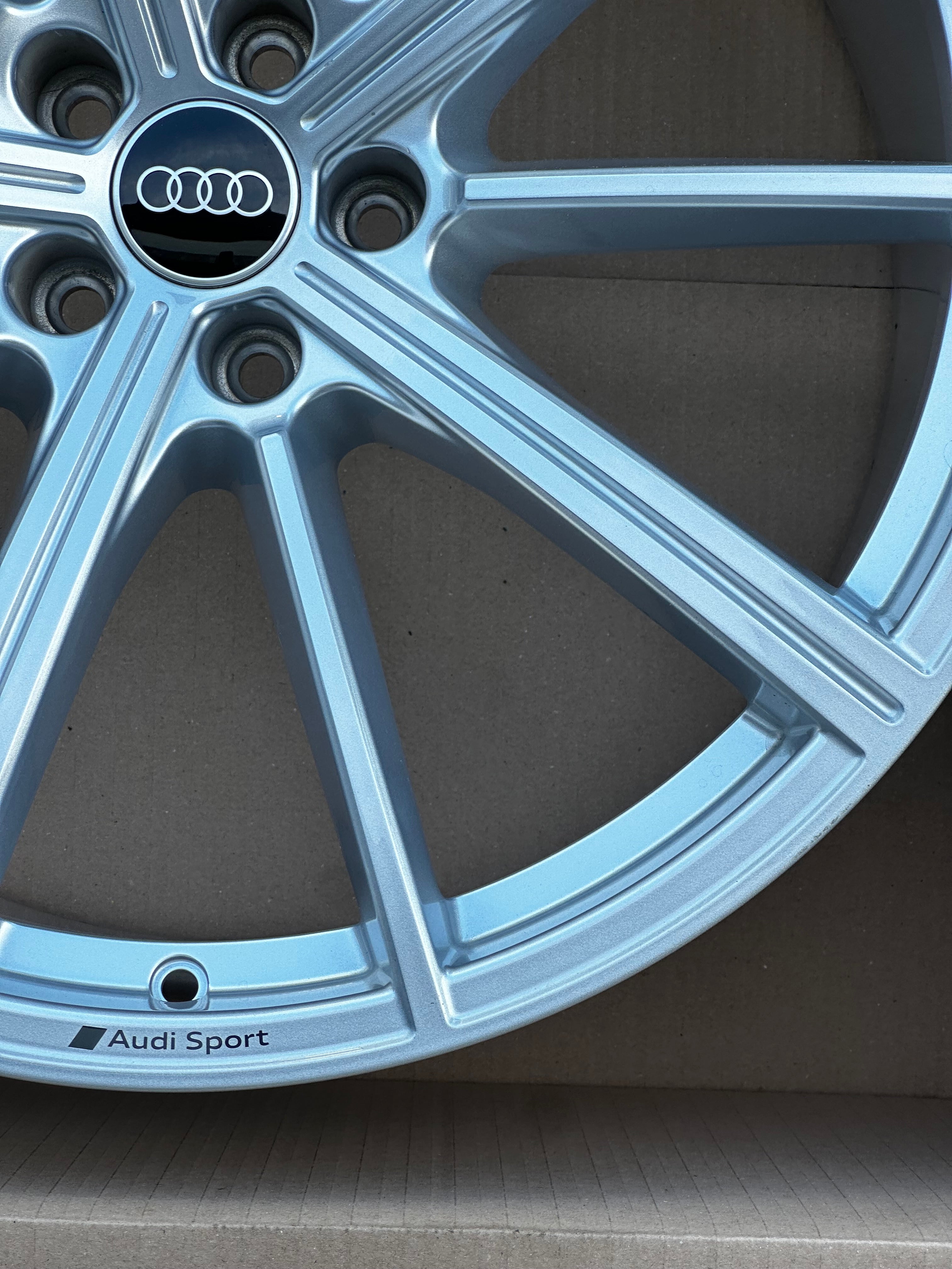 Audi RS6 RS7 C8 Original Felge 21 Zoll 4K0601025N 10,5J ET19