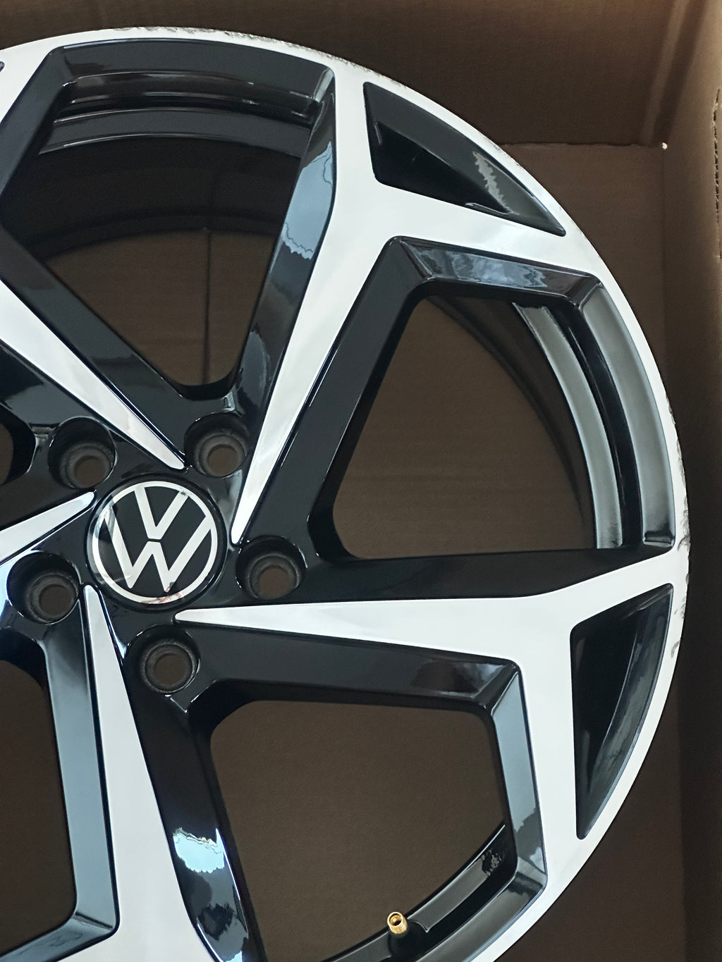 1X VW Passat B8 Bonneville Felge 18 Zoll 3G0601025BG 8Jx18 ET44 Original