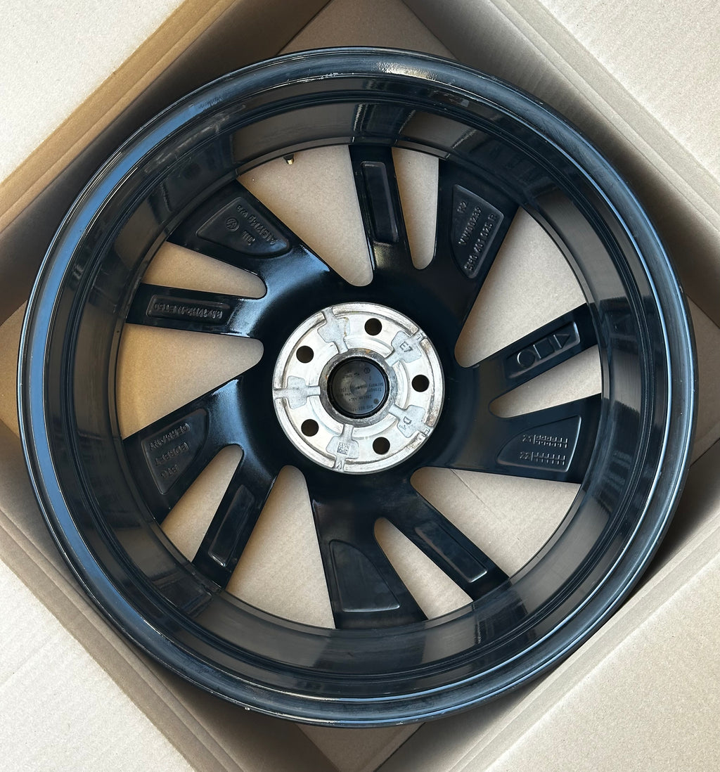 VW Golf 8 GTI GTD R Adelaide Alufelge 19 Zoll Original 5H0601025R