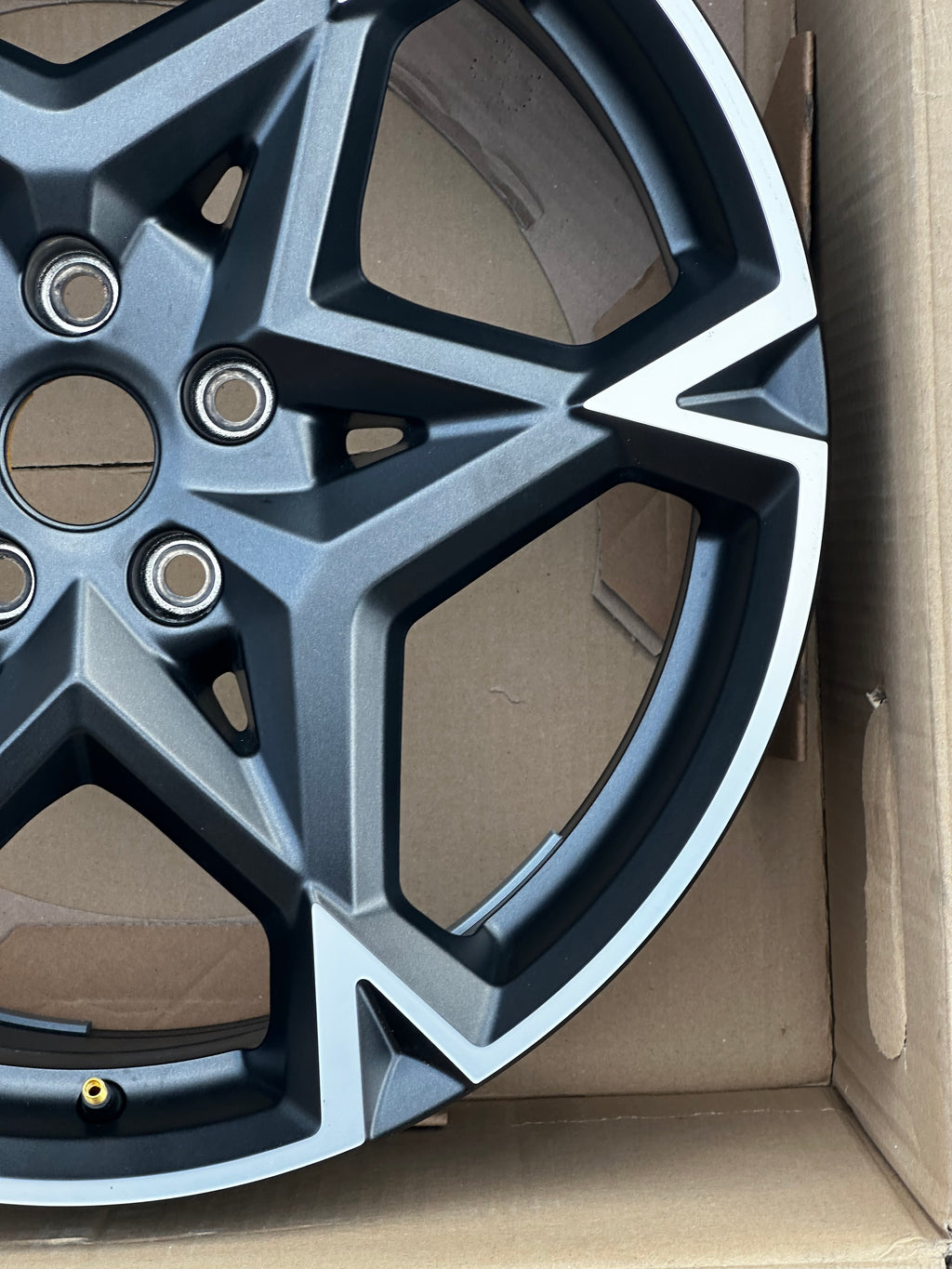 Original Seat Leon Cupra VZ 19 Zoll Alufelge 8Jx19 ET49 5FA601025AE Neuwertig