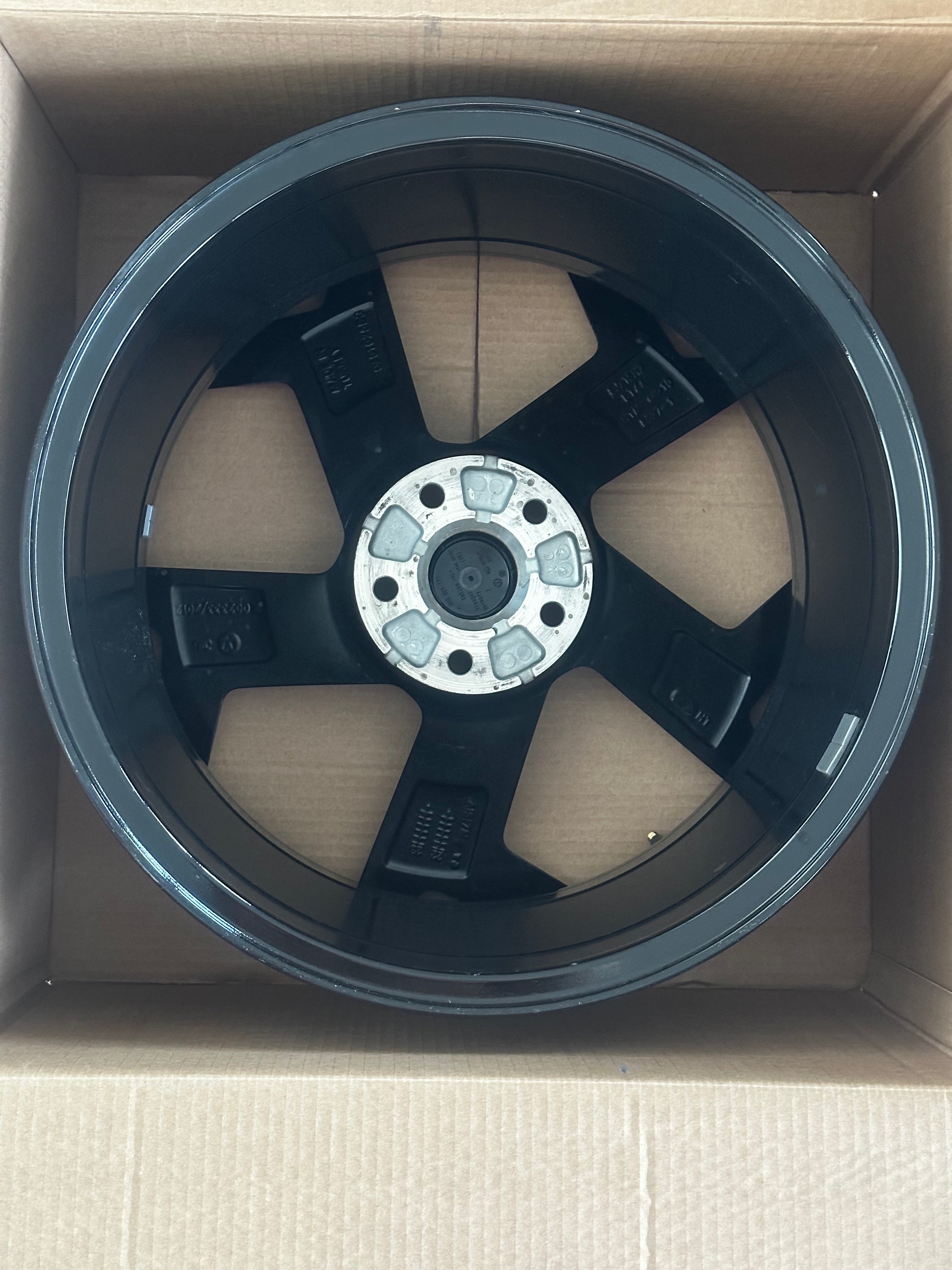 1X VW Passat B8 Bonneville Felge 18 Zoll 3G0601025BG 8Jx18 ET44 Original