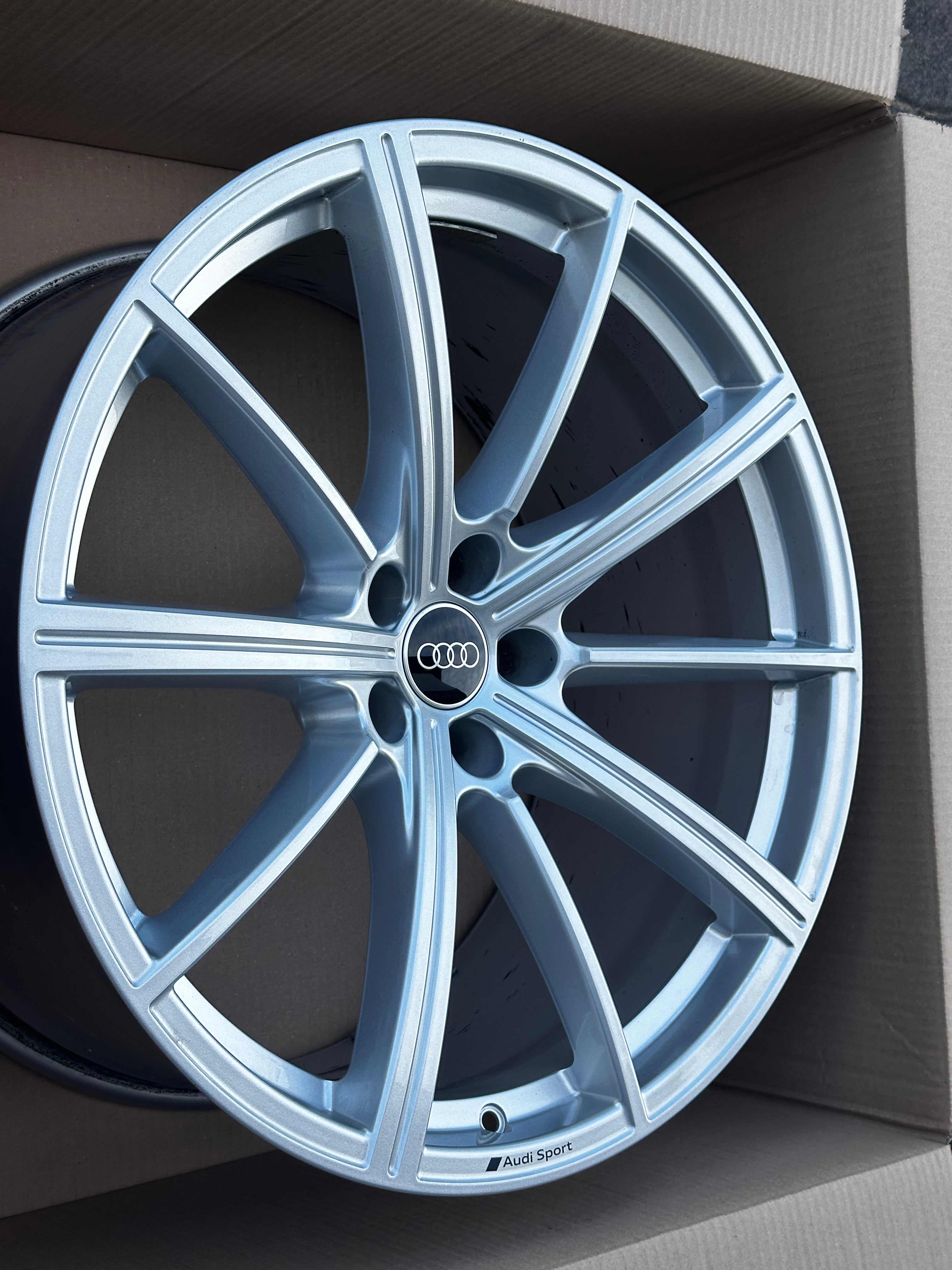 Audi RS6 RS7 C8 Original Felge 21 Zoll 4K0601025N 10,5J ET19
