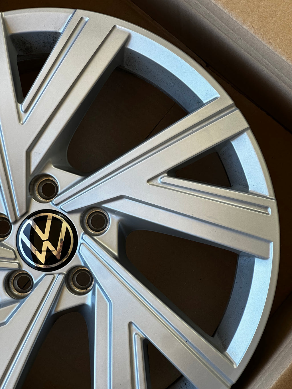 Original VW Alufelge Bergamo 5H0601025AB / M Felge 7,5Jx18 ET51