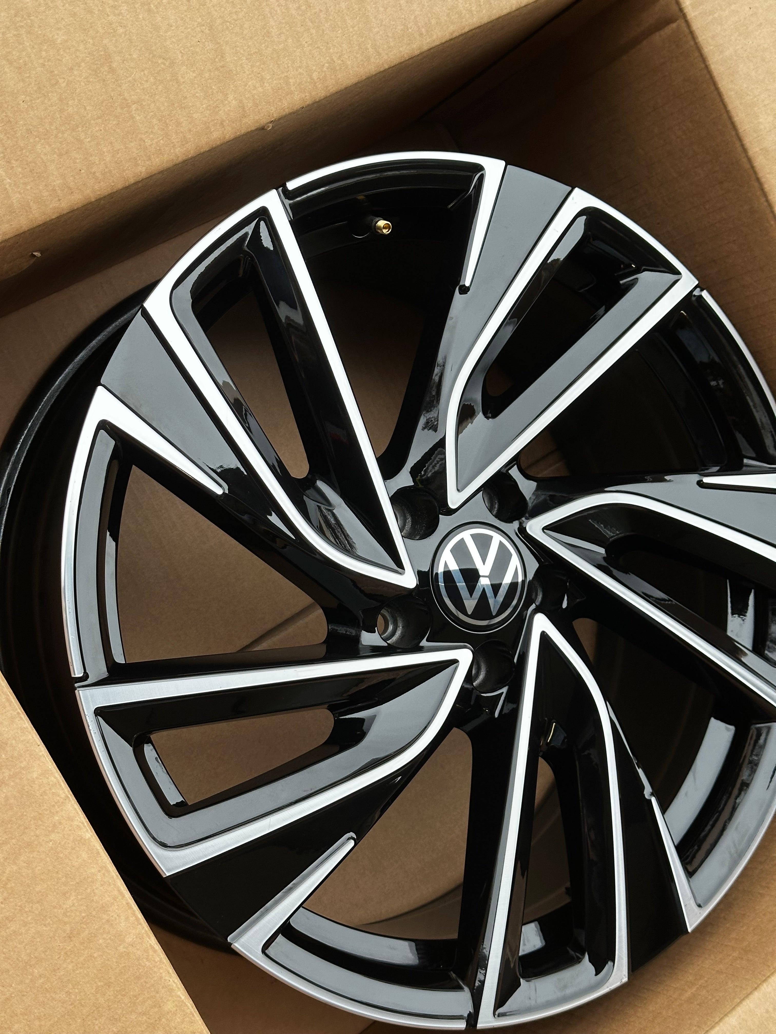 5H0601025R VW Golf 8 GTI Felge 8Jx19 ET50 Original | FK OEM Wheels