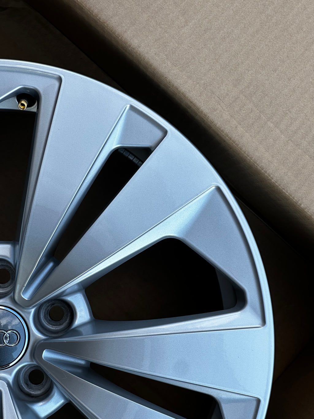 Audi Q8 Felge 4M8 601 025 19 Zoll Original Wheel 1X