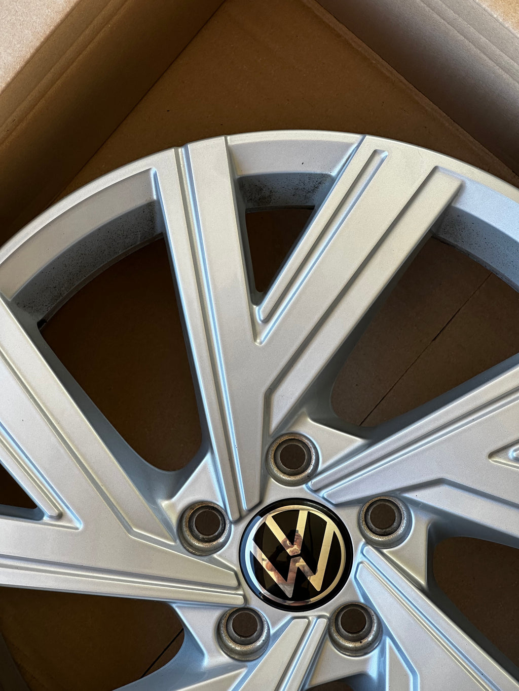Original VW Alufelge Bergamo 5H0601025AB / M Felge 7,5Jx18 ET51